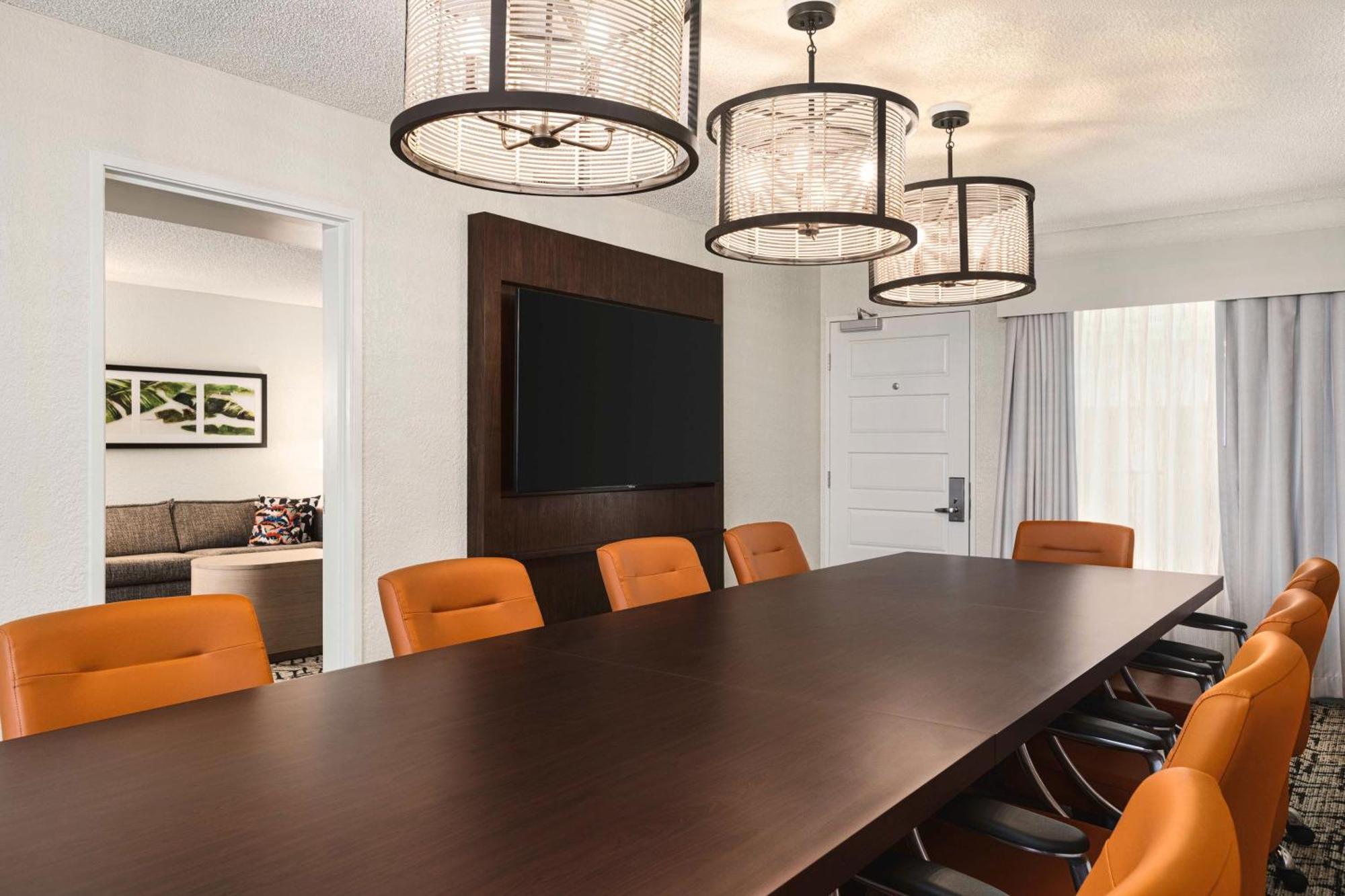Embassy By Hilton Lauderdale 17th Street Hotel 3*