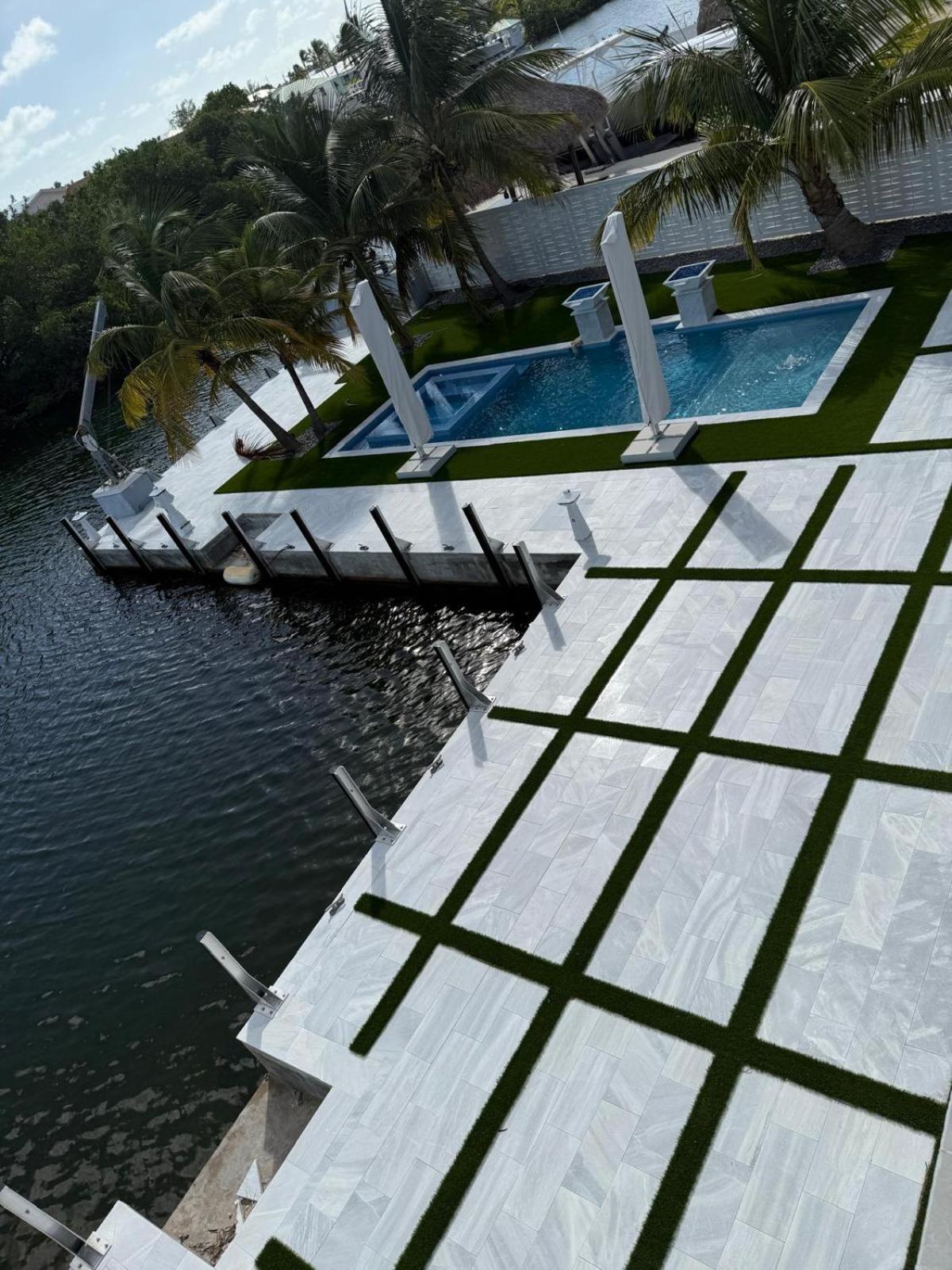 Oasis Key Largo