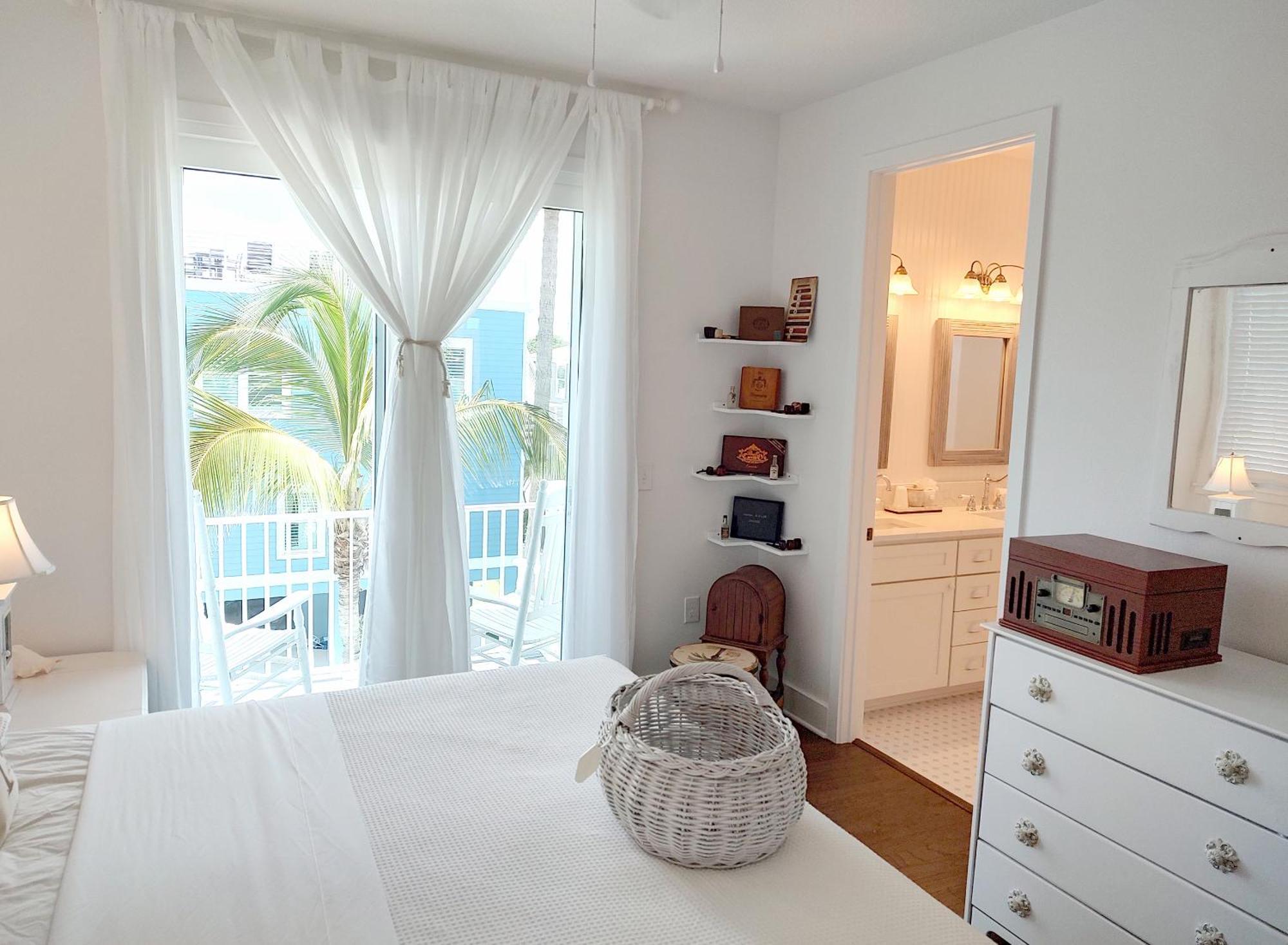 Bungalow Beach Resort Resort