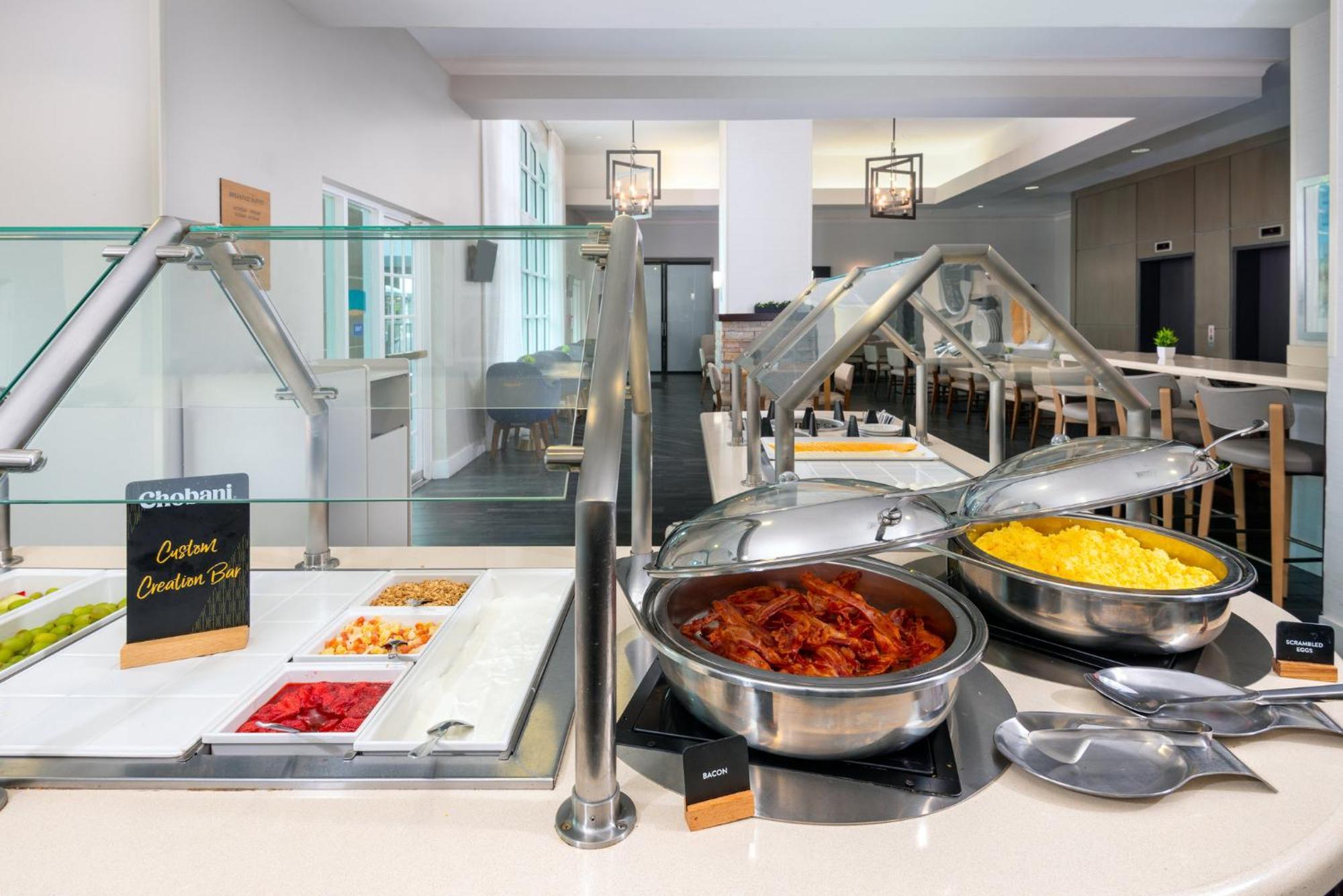 Staybridge Miami Area By Ihg Hotel 3*