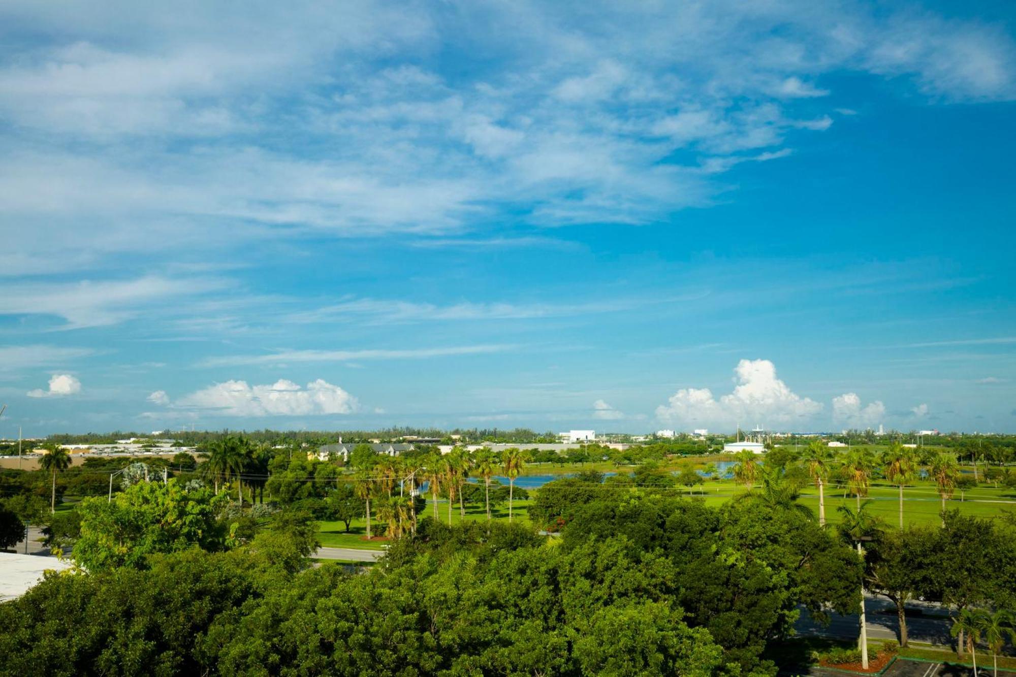 Staybridge Miami Area By Ihg Hotel