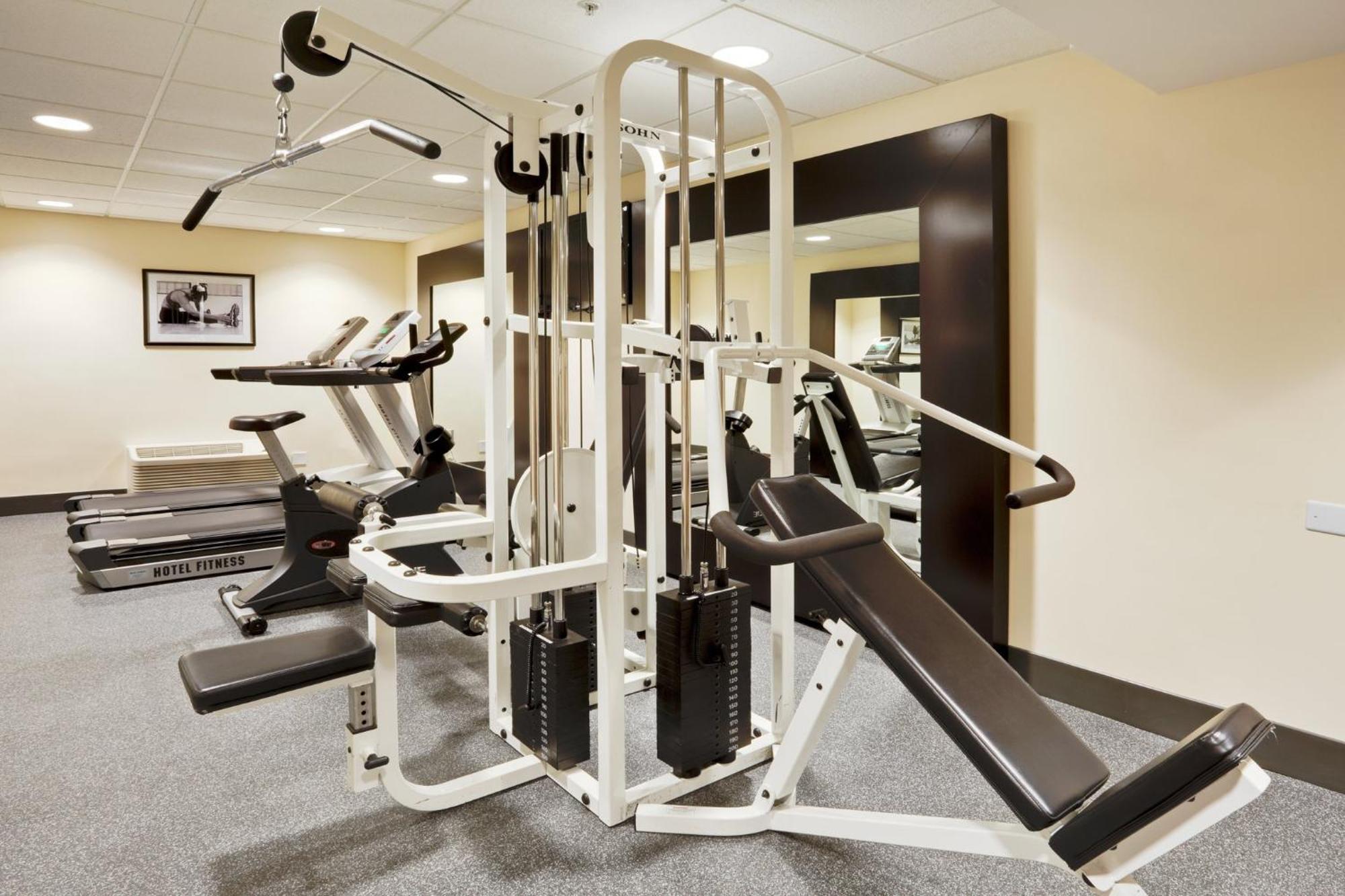 Express And Lauderdale Airport West By Ihg 3*