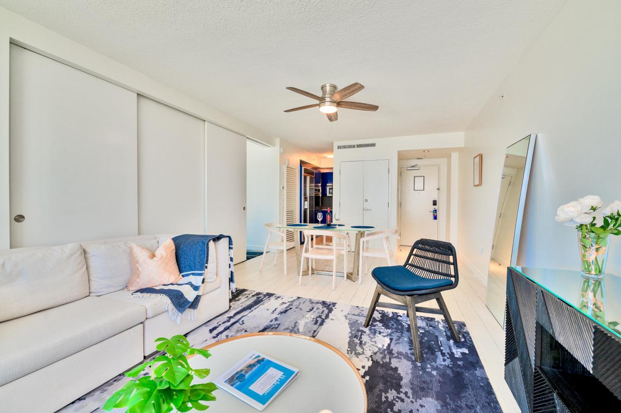 Stylish 1br With 5 Star Amenities And Stunning Views Fort Lauderdale