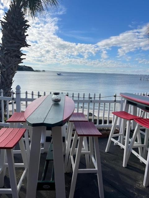Hotel Quality & Bayside Near Pensacola Gulf Breeze