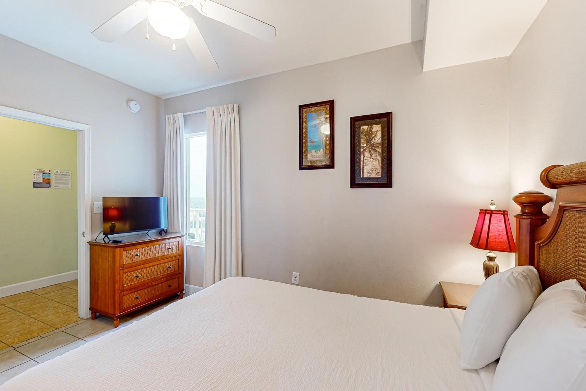Tidewater Apartment *