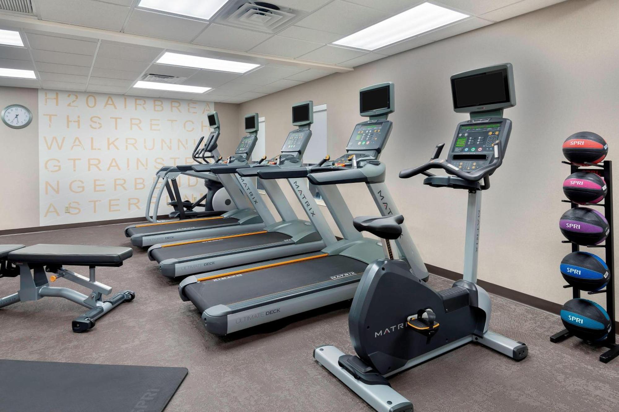 By Marriott Bradenton Hotel 3*