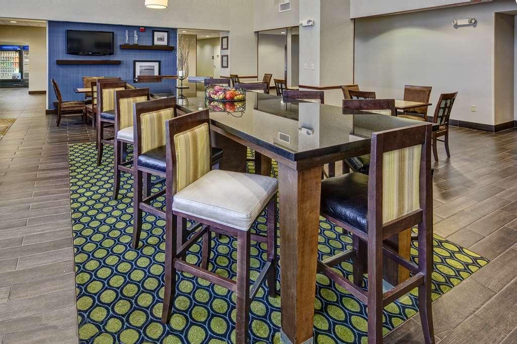 Hampton & Hotel Clermont