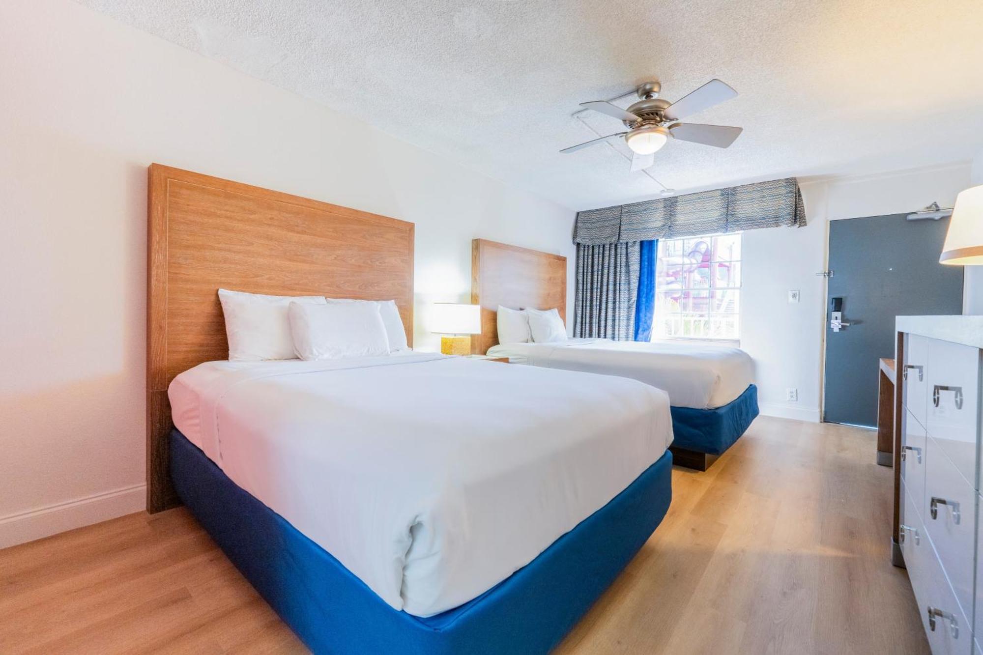 Ramada By Wyndham Flamingo Water Park Hotel Kissimmee