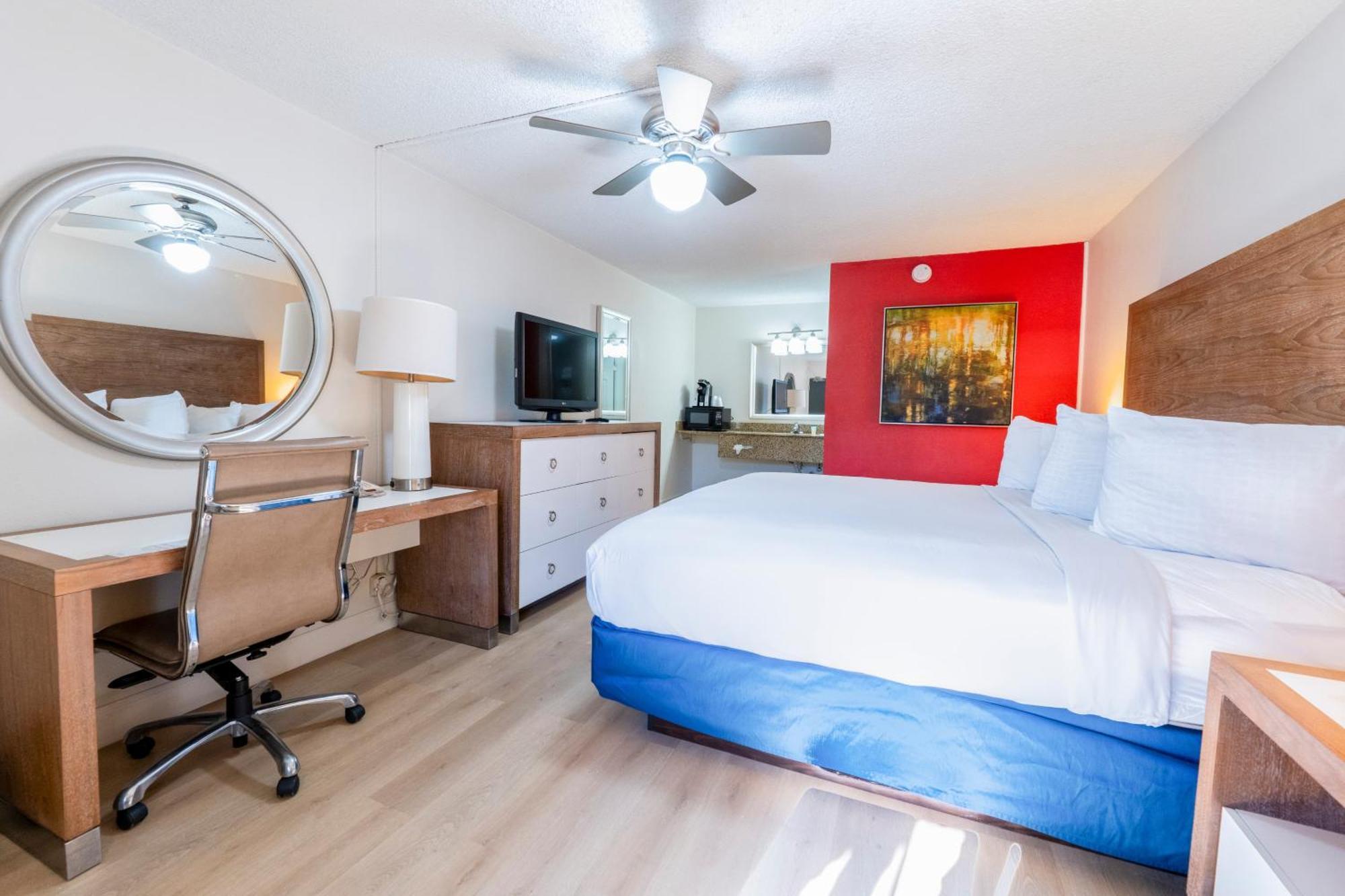 Ramada By Wyndham Flamingo Water Park Hotel