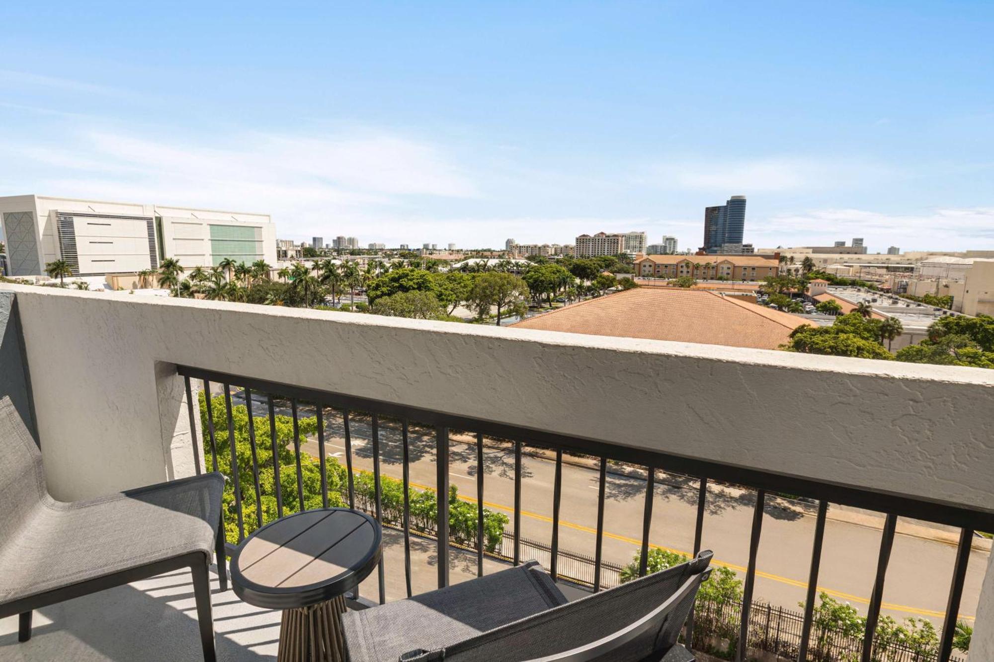 Embassy By Hilton Lauderdale 17th Street Hotel 3*