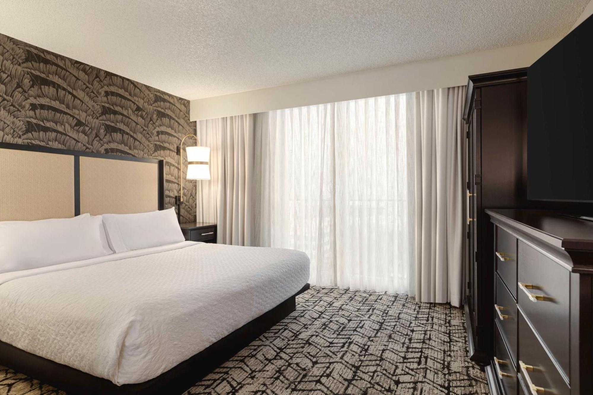 Embassy By Hilton Lauderdale 17th Street 3*