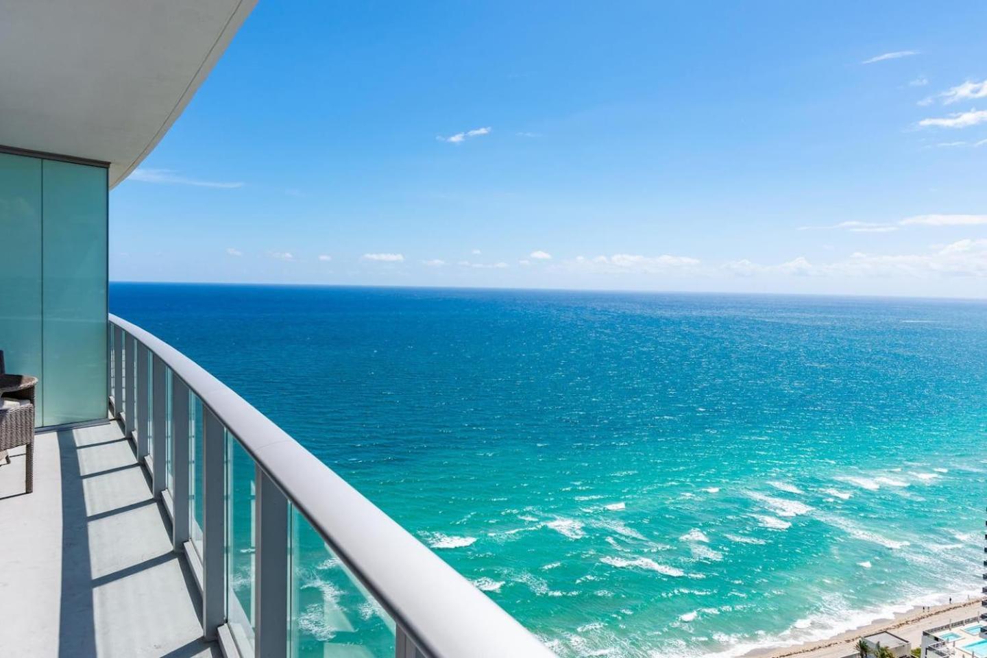 Amazing At Lyfe & Residences Apartment Hollywood