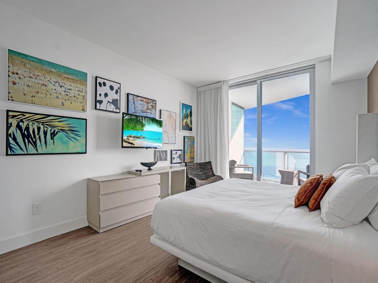 Amazing At Lyfe & Residences Apartment *