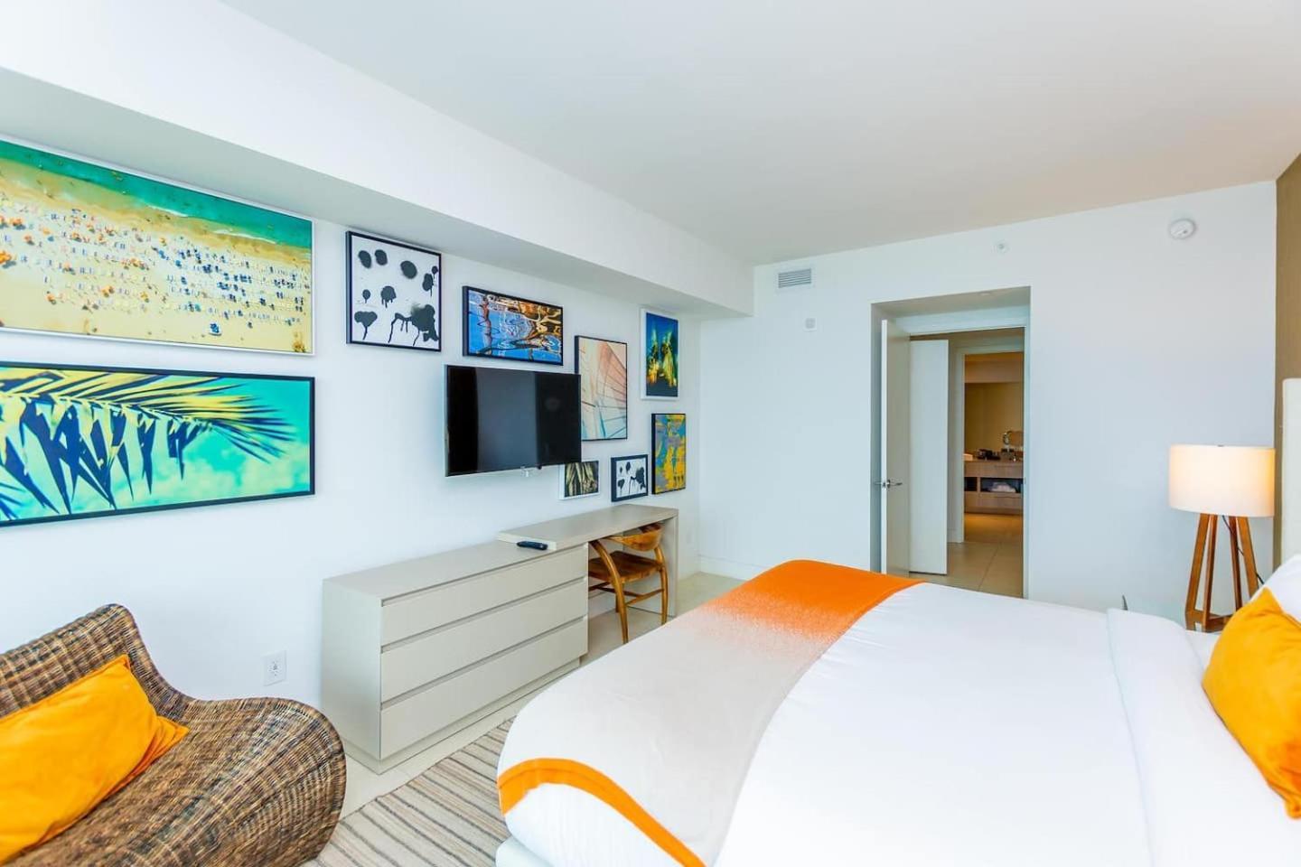 Amazing At Lyfe & Residences Apartment Hollywood