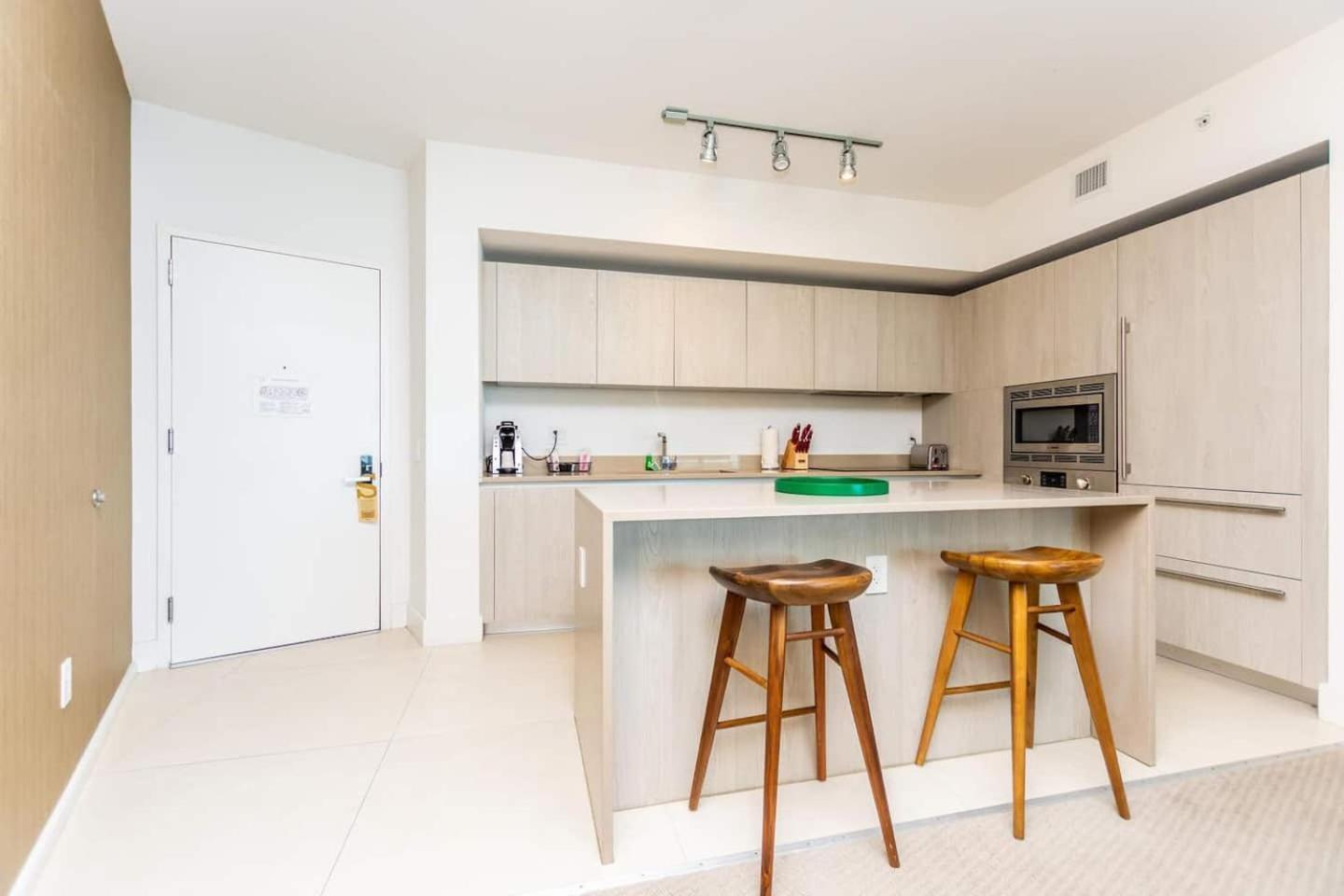 Amazing At Lyfe & Residences Apartment Hollywood