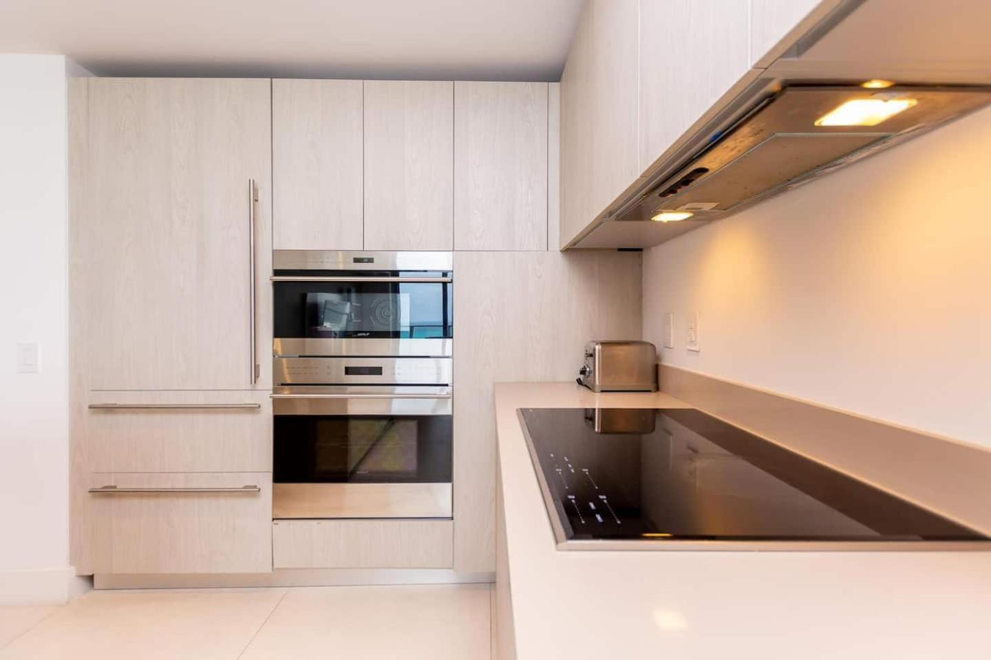 Amazing At Lyfe & Residences Apartment