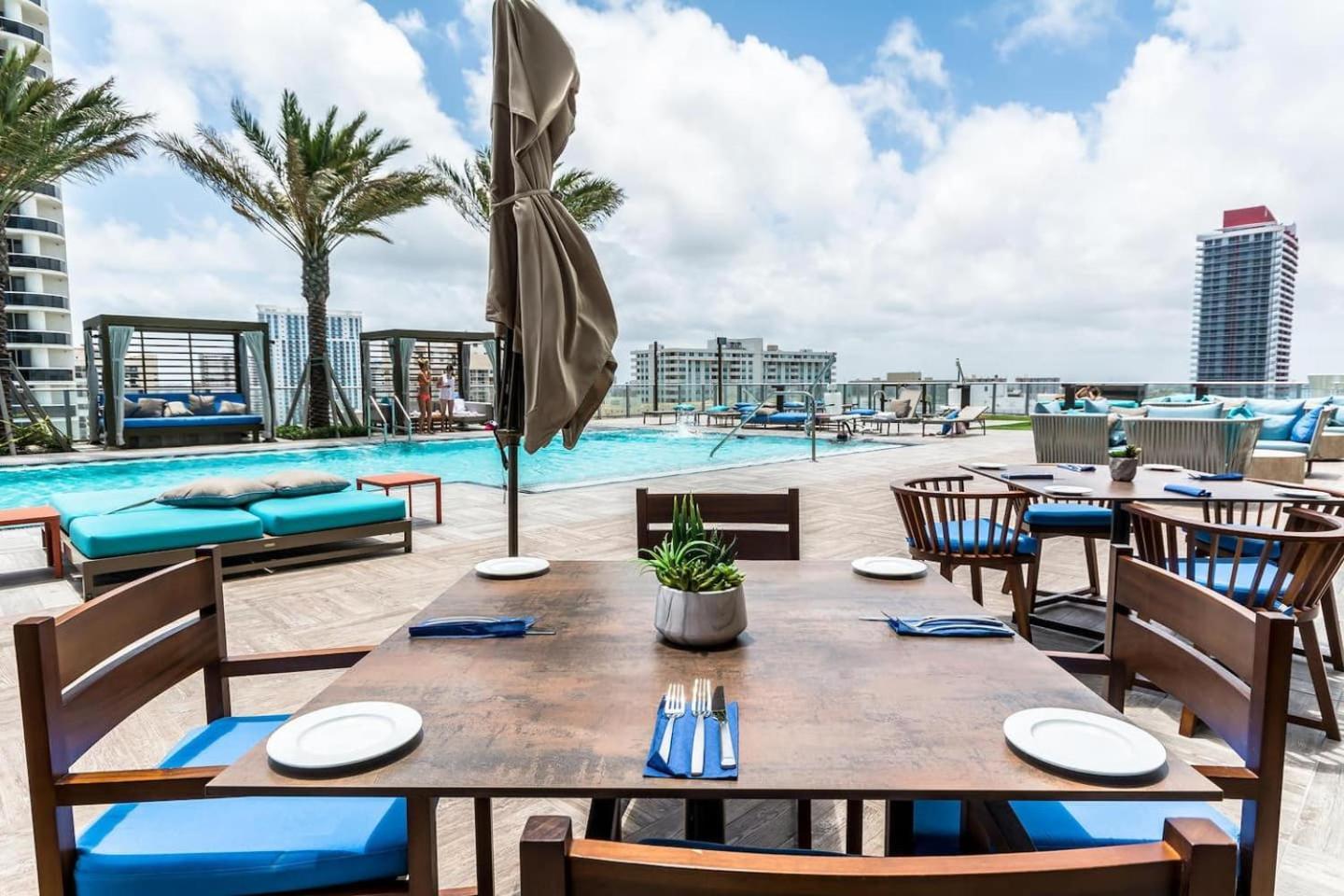Amazing At Lyfe & Residences *
