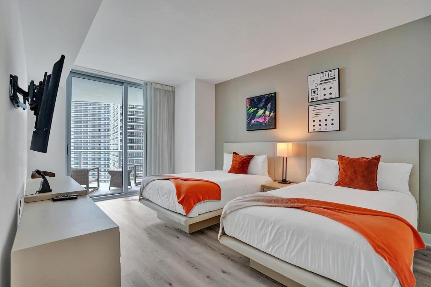 Amazing At Lyfe & Residences Apartment