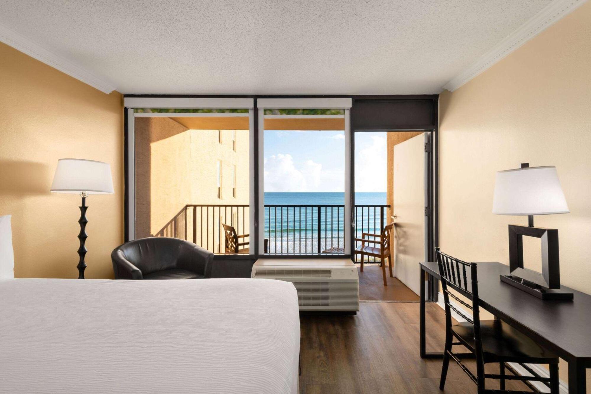 Hotel Wyndham Garden Walton Destin 3*