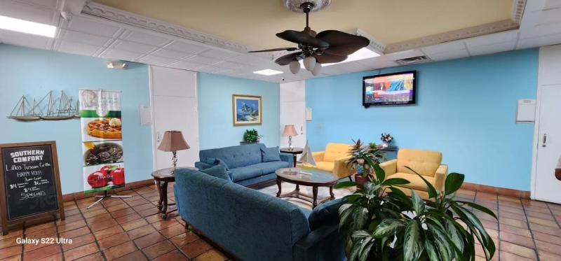 Quality & Bayside Near Pensacola Hotel 2*