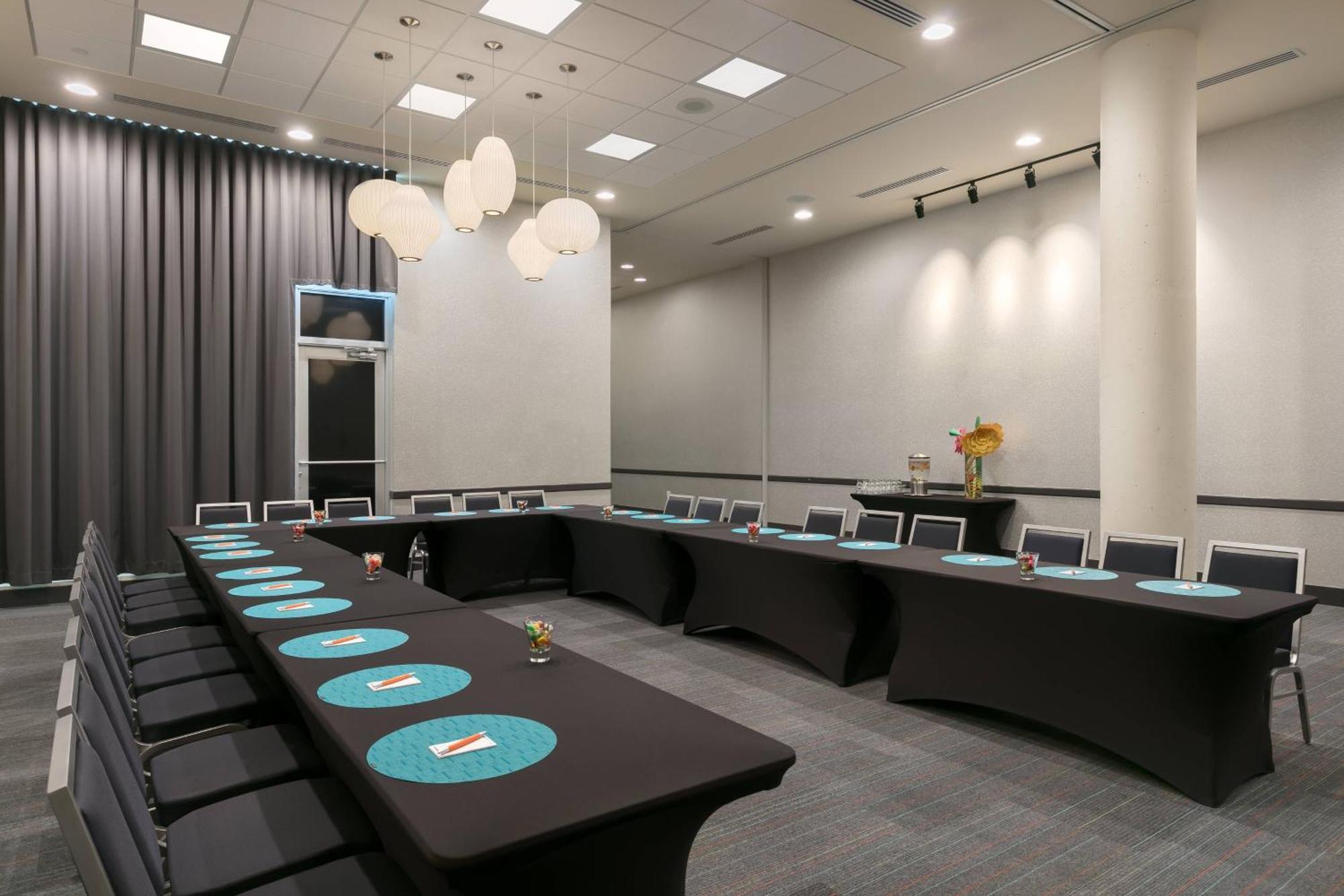 Hotel Aloft 4*