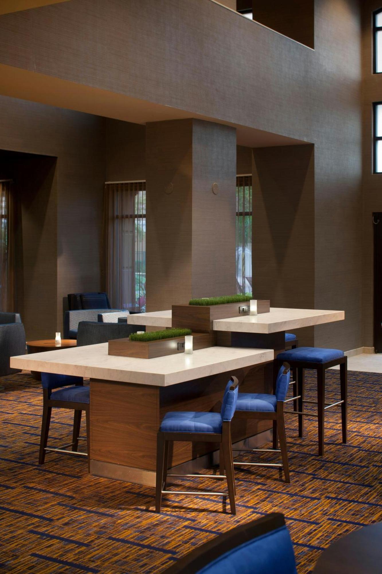 Hotel Courtyard By Marriott Orlando Buena Vista In The Marriott Village Lake Buena Vista