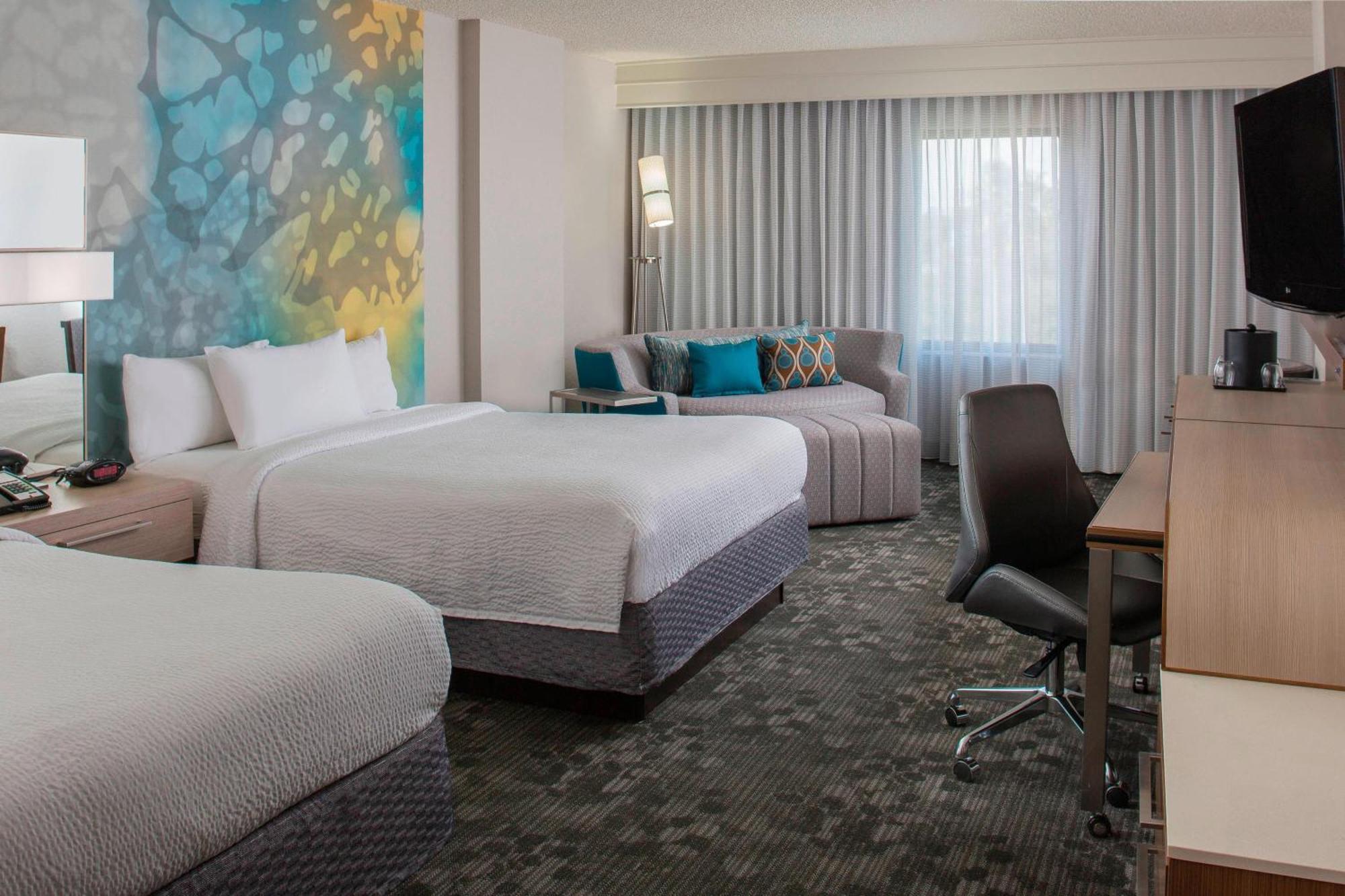 Courtyard By Marriott Orlando Buena Vista In The Marriott Village Lake Buena Vista