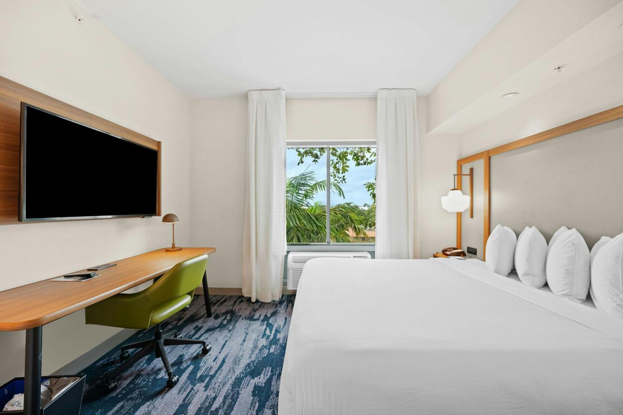 Fairfield & Lauderdale Airport & Cruise Port Hotel Dania Beach