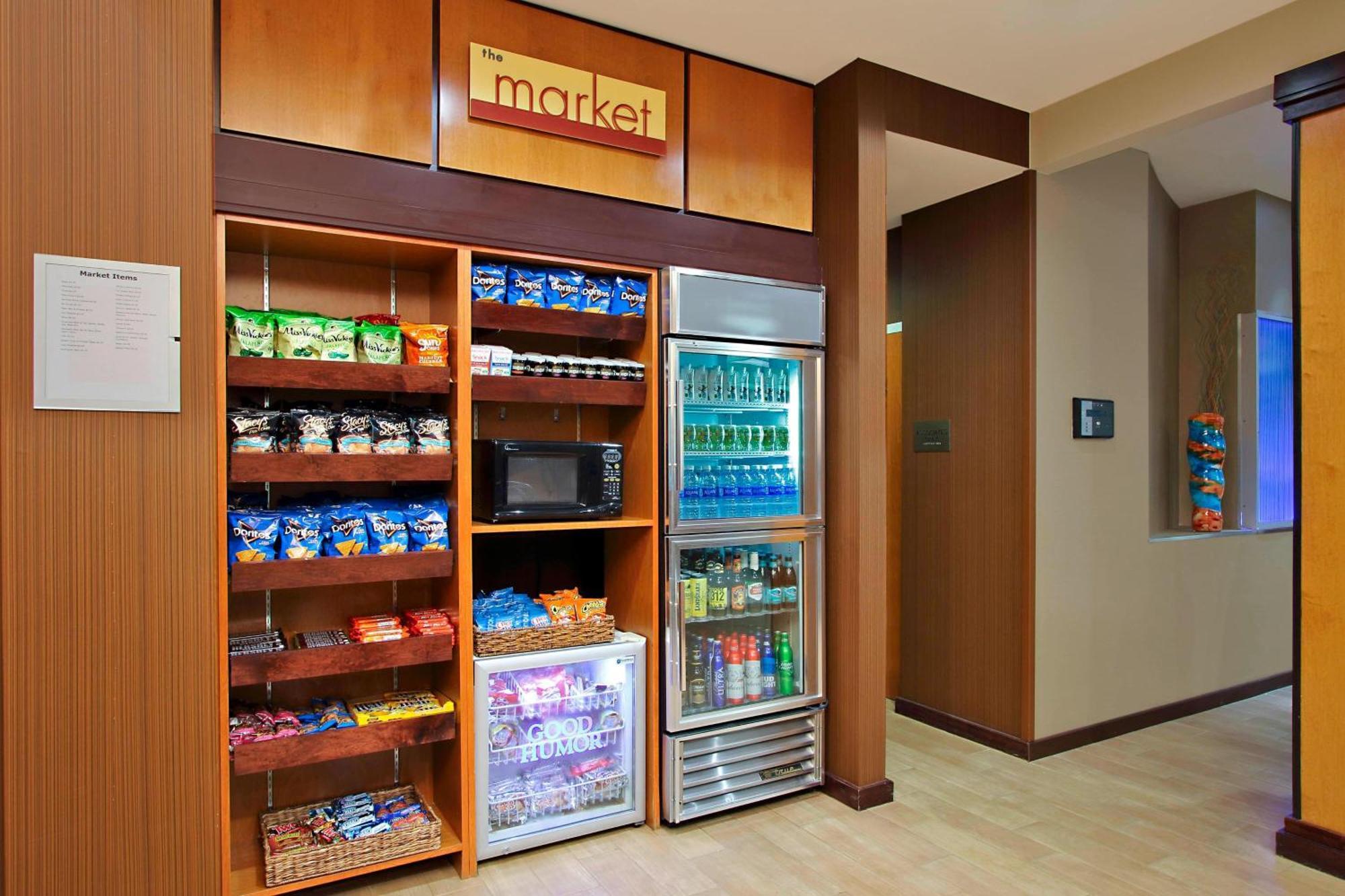 Fairfield & Lauderdale Airport & Cruise Port Hotel