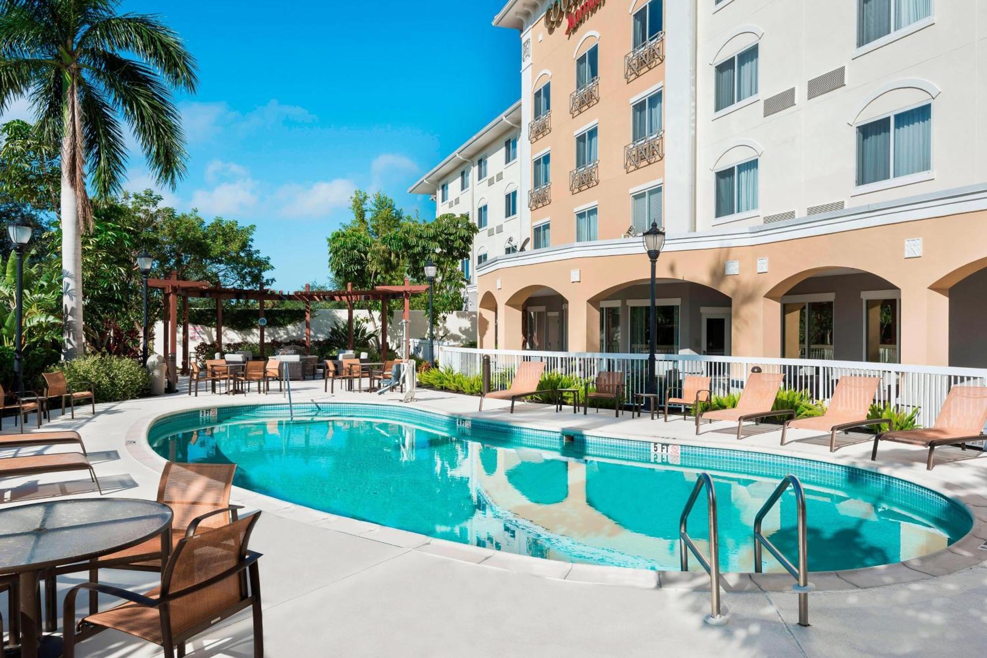 Courtyard Myers At I-75 And Gulf Coast Town Center Hotel Estero