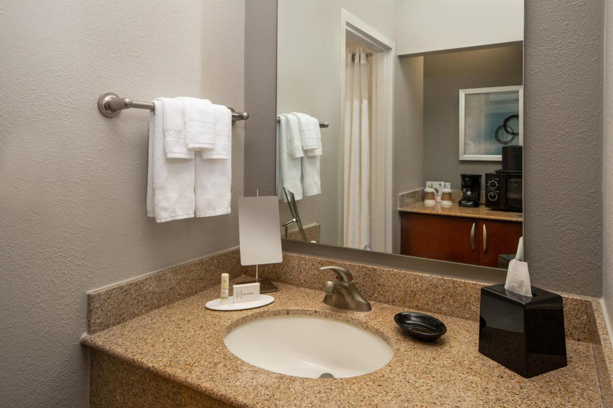 Hotel Courtyard By Marriott At The Mayo Clinic Campus/beaches
