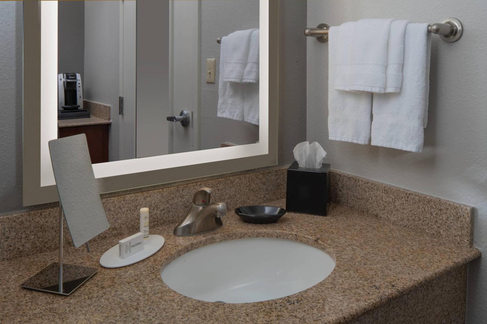 Courtyard By Marriott At The Mayo Clinic Campus/beaches Hotel 3*