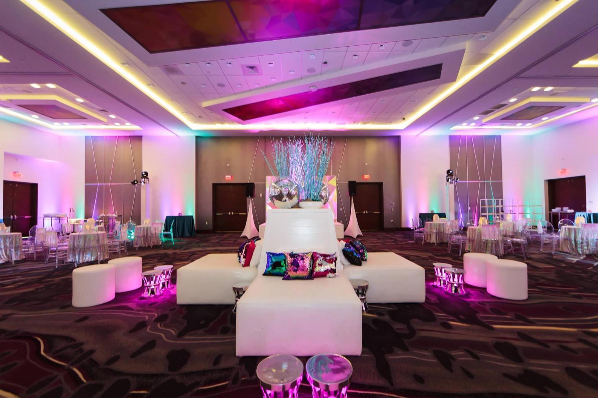 Art Ovation Hotel, Autograph Collection Hotel 4*