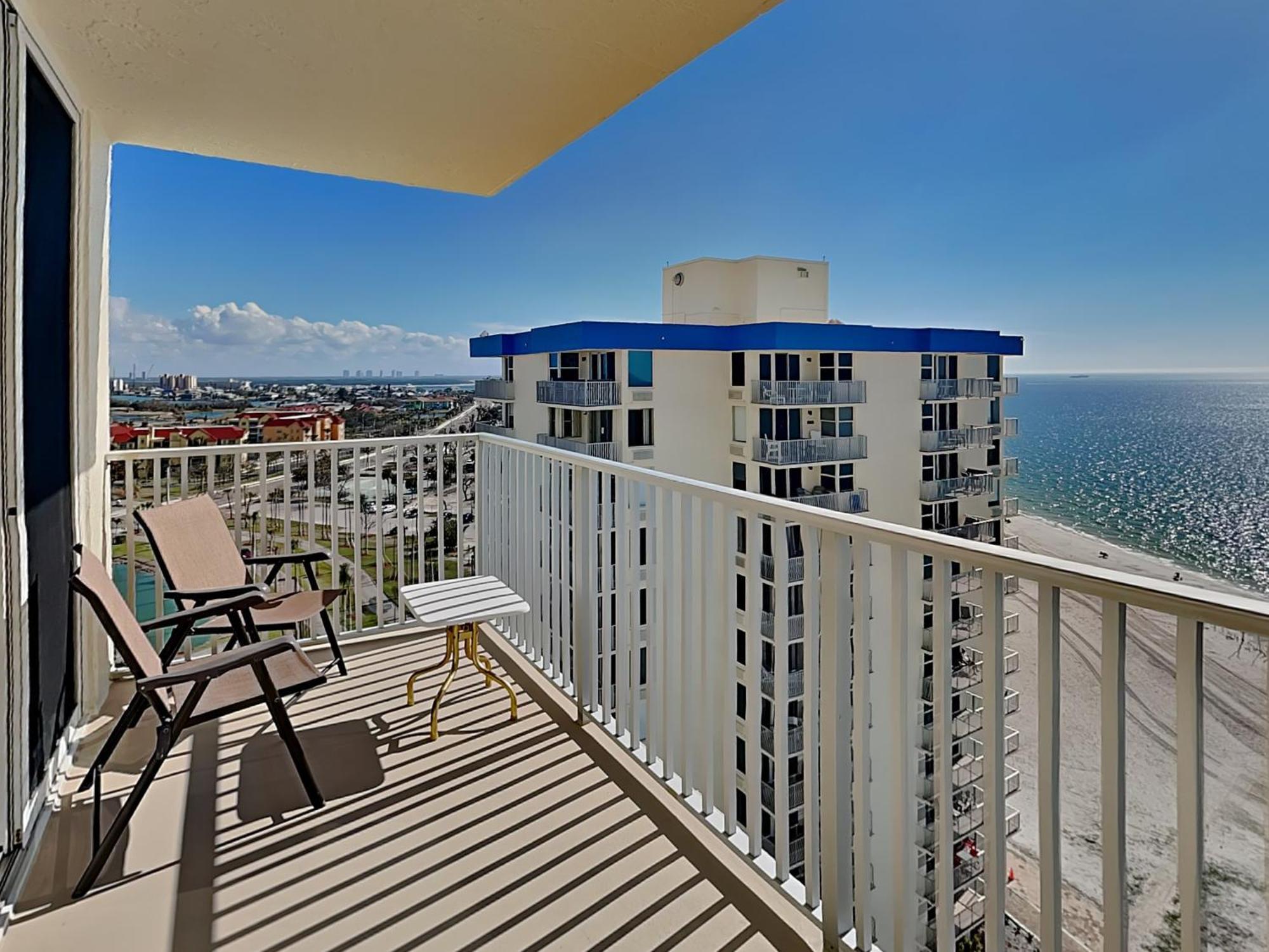 Estero Tennis 1204a Apartment