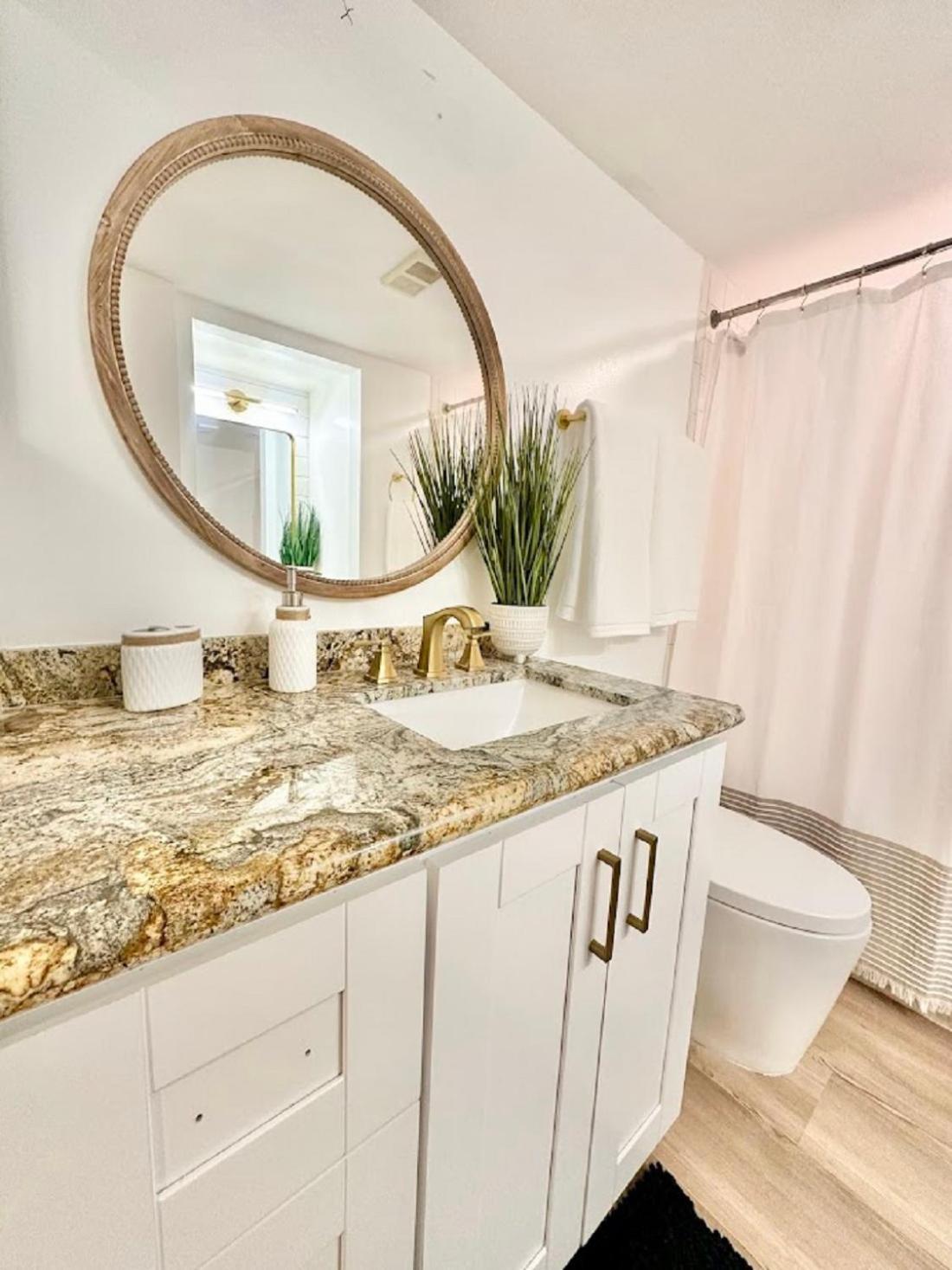 Apartment Seaside Serenity, Brand New 2 Bed 2 Bath Pool Area, Tennis Pickleball 2024 Remodel Tavernier