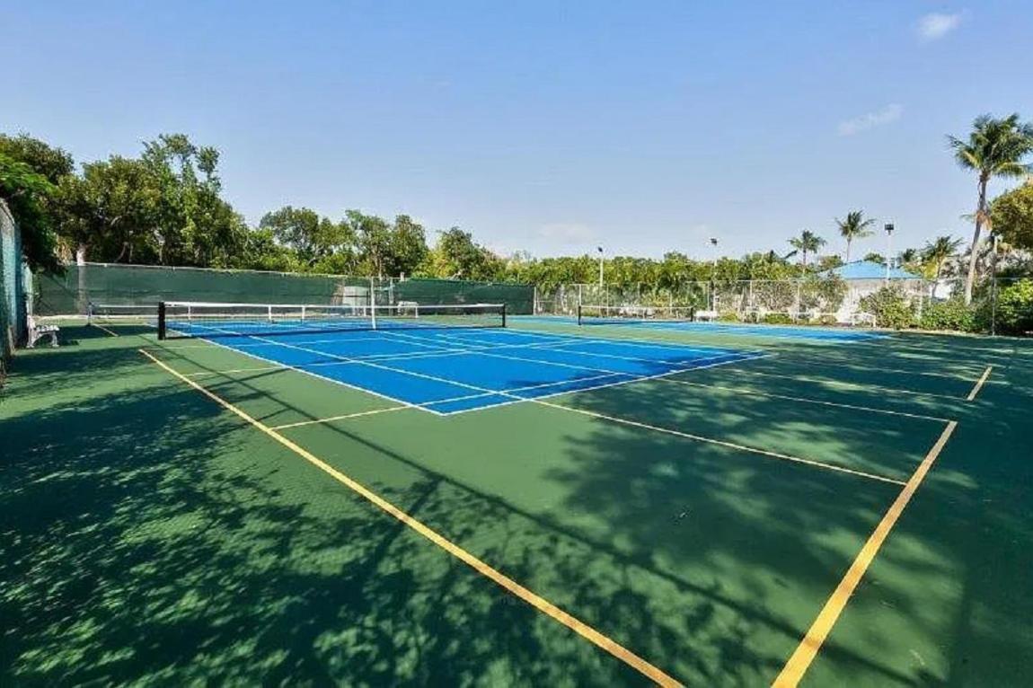 Seaside Serenity, Brand New 2 Bed 2 Bath Pool Area, Tennis Pickleball 2024 Remodel Apartment Tavernier
