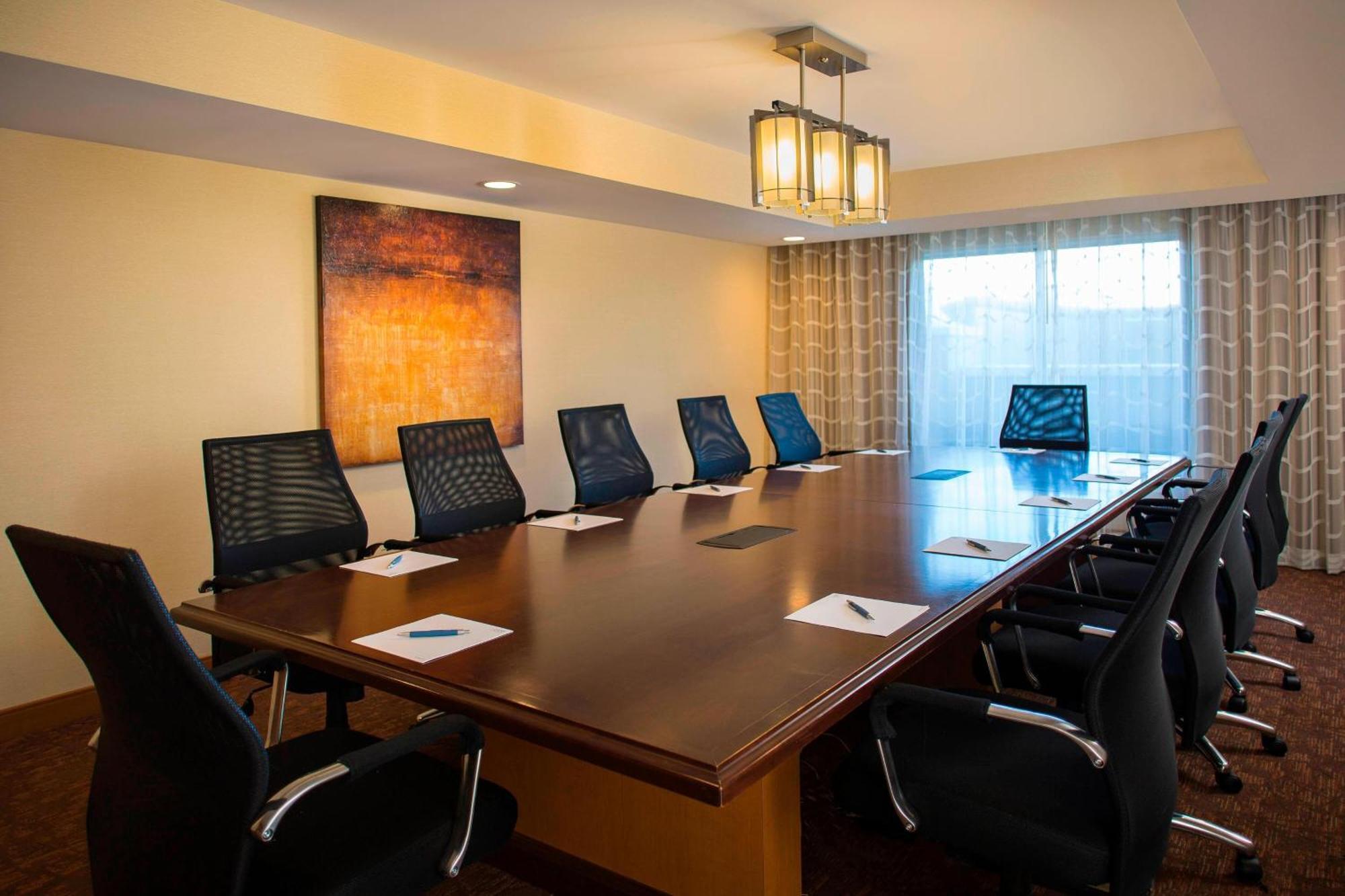 Hotel Four Points By Sheraton Airport Westshore