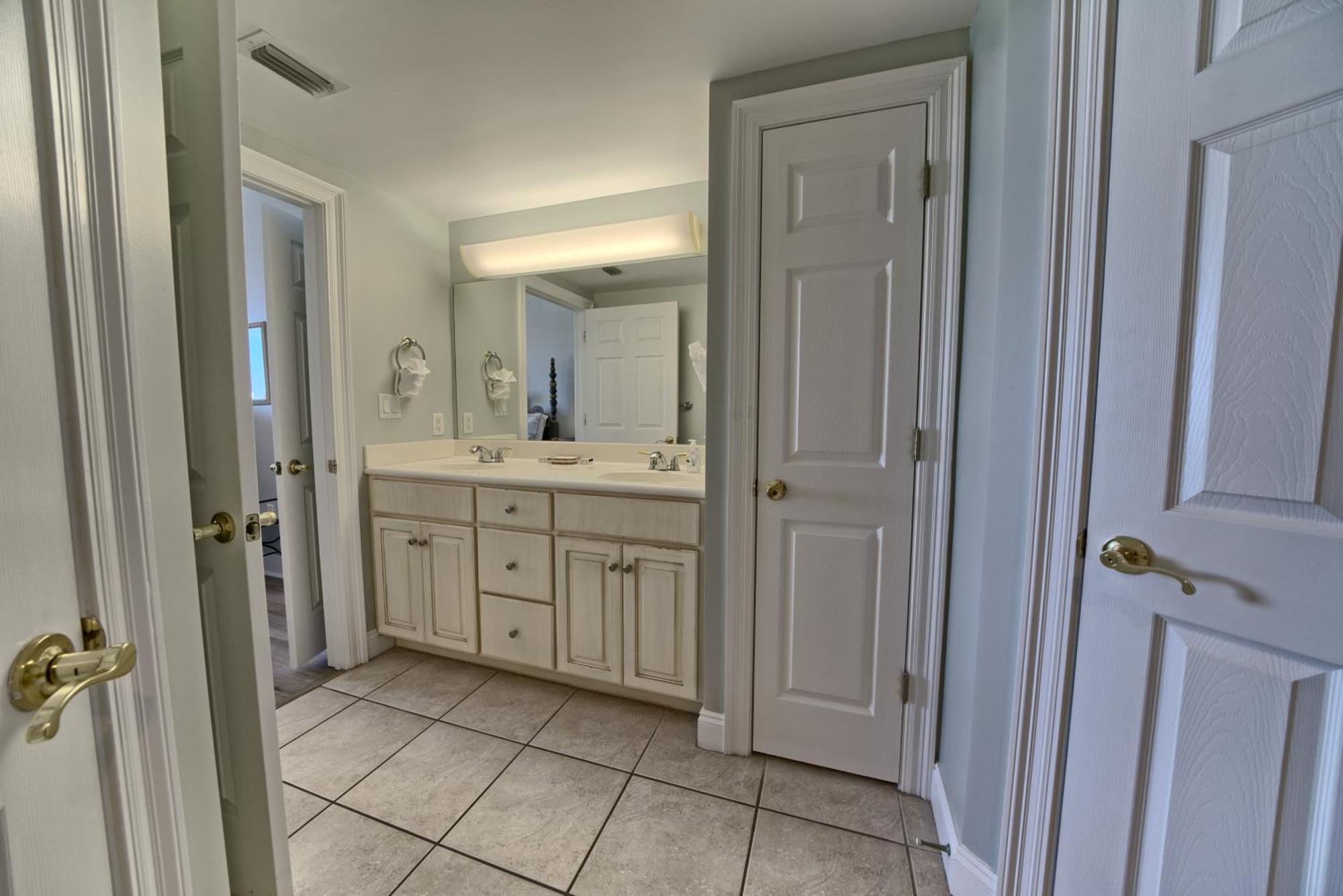 Tropical Gulf Front With Picnic Area & Grills - Unit 0802 Apartment *