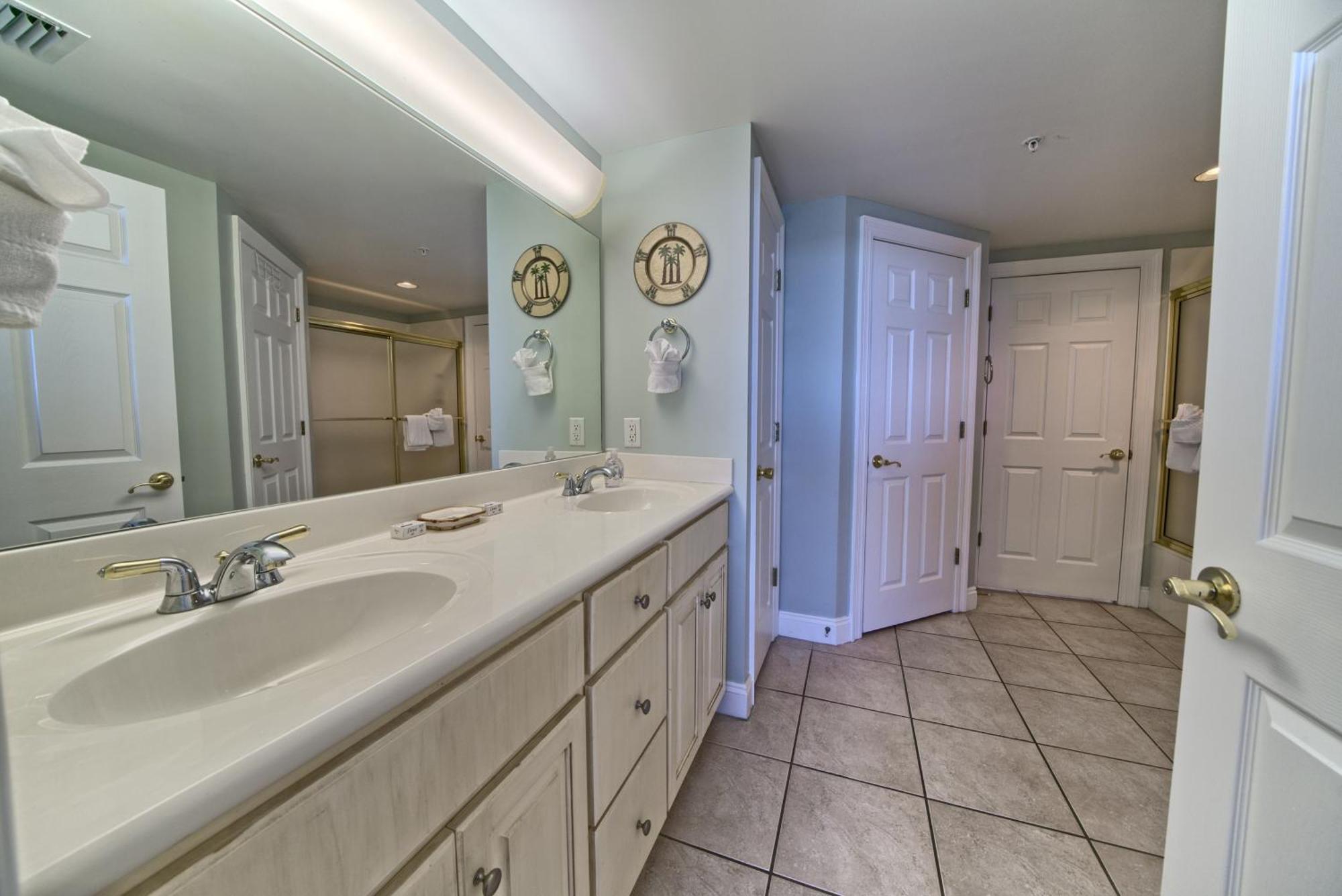 Apartment Tropical Gulf Front With Picnic Area & Grills - Unit 0802 Panama City Beach