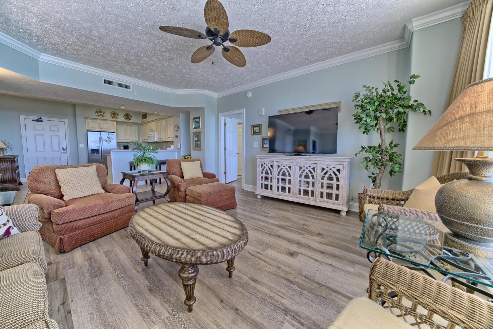 Tropical Gulf Front With Picnic Area & Grills - Unit 0802 Apartment *