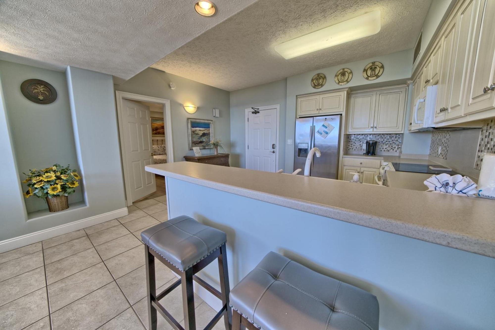 Apartment Tropical Gulf Front With Picnic Area & Grills - Unit 0802