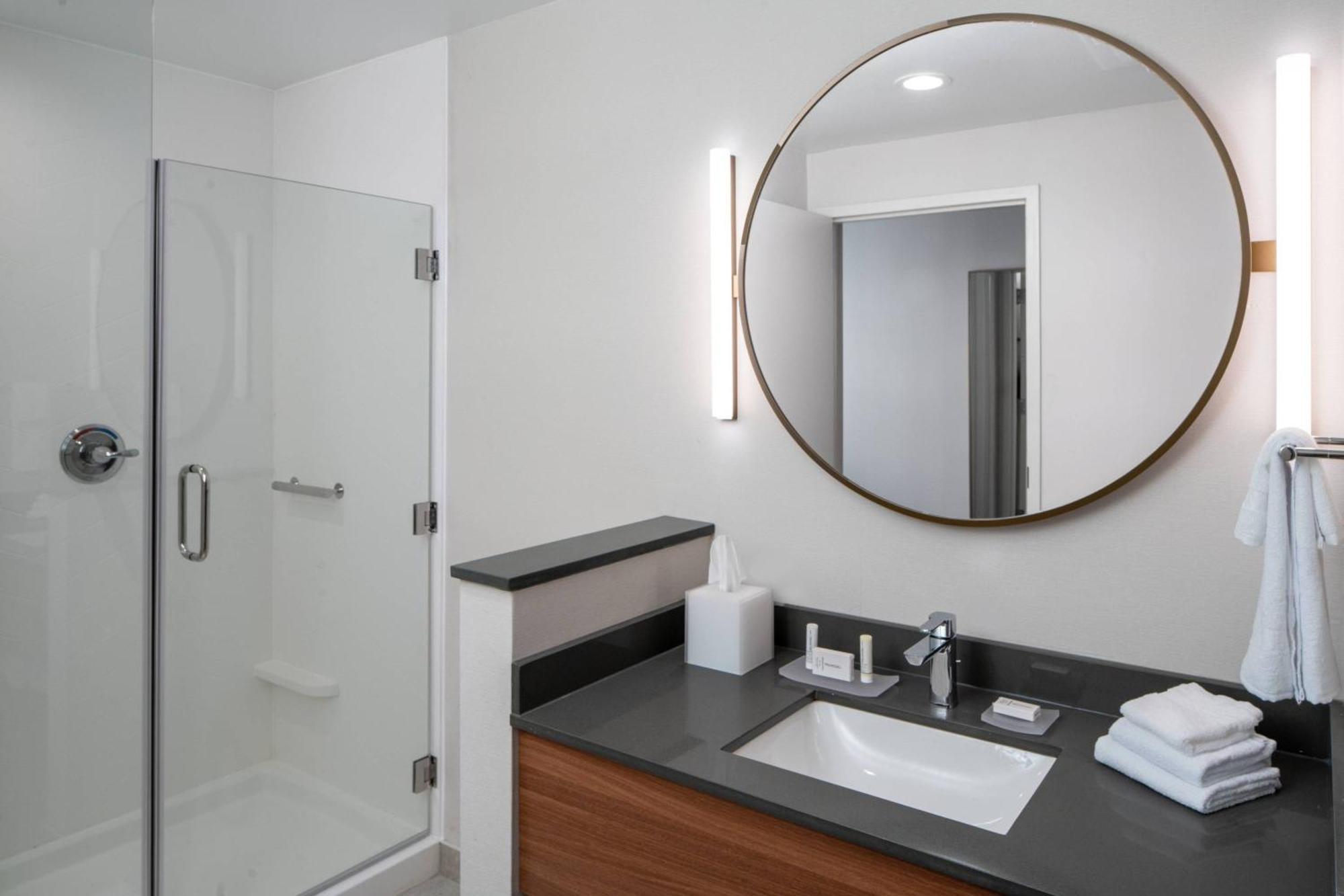 Fairfield By Marriott & Pine Forest