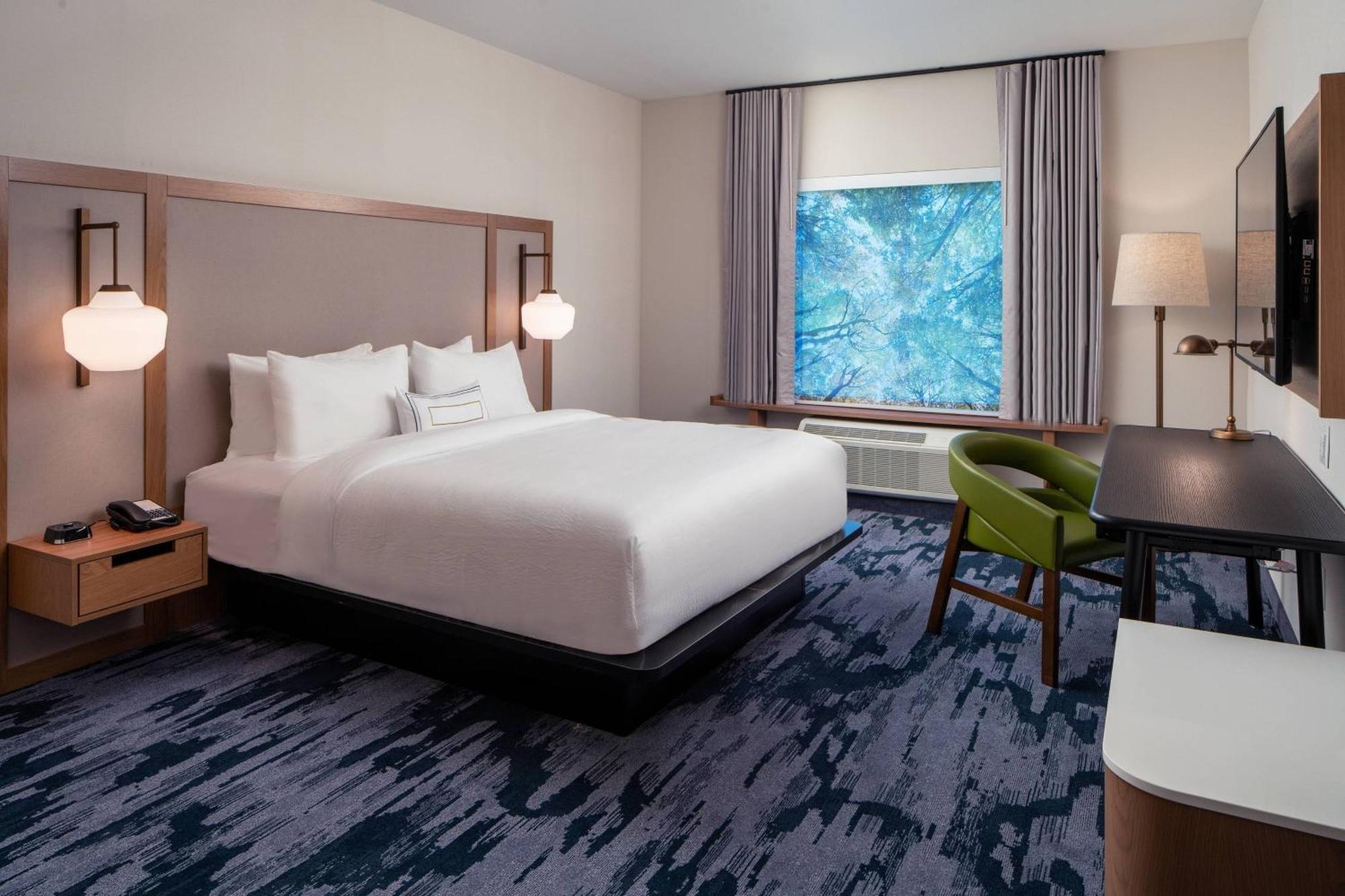 Hotel Fairfield By Marriott & Pine Forest Pensacola