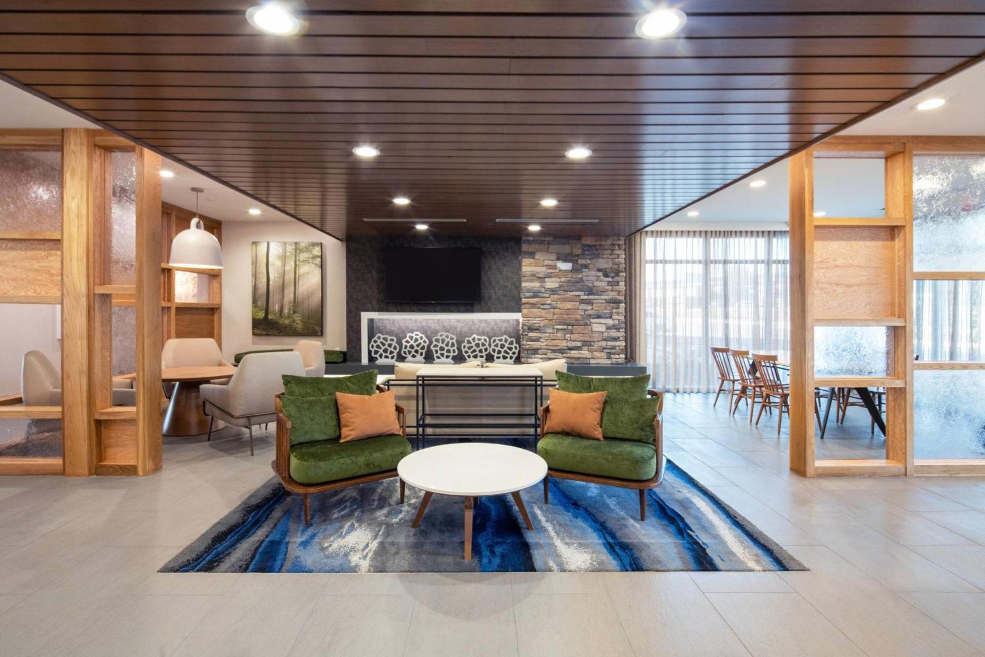 Fairfield By Marriott & Pine Forest Pensacola
