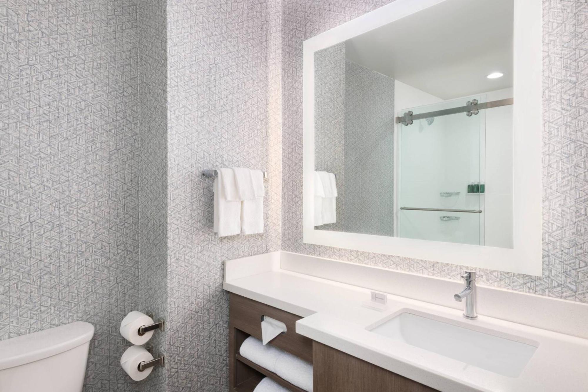 Springhill By Marriott Panama Beachfront 3*