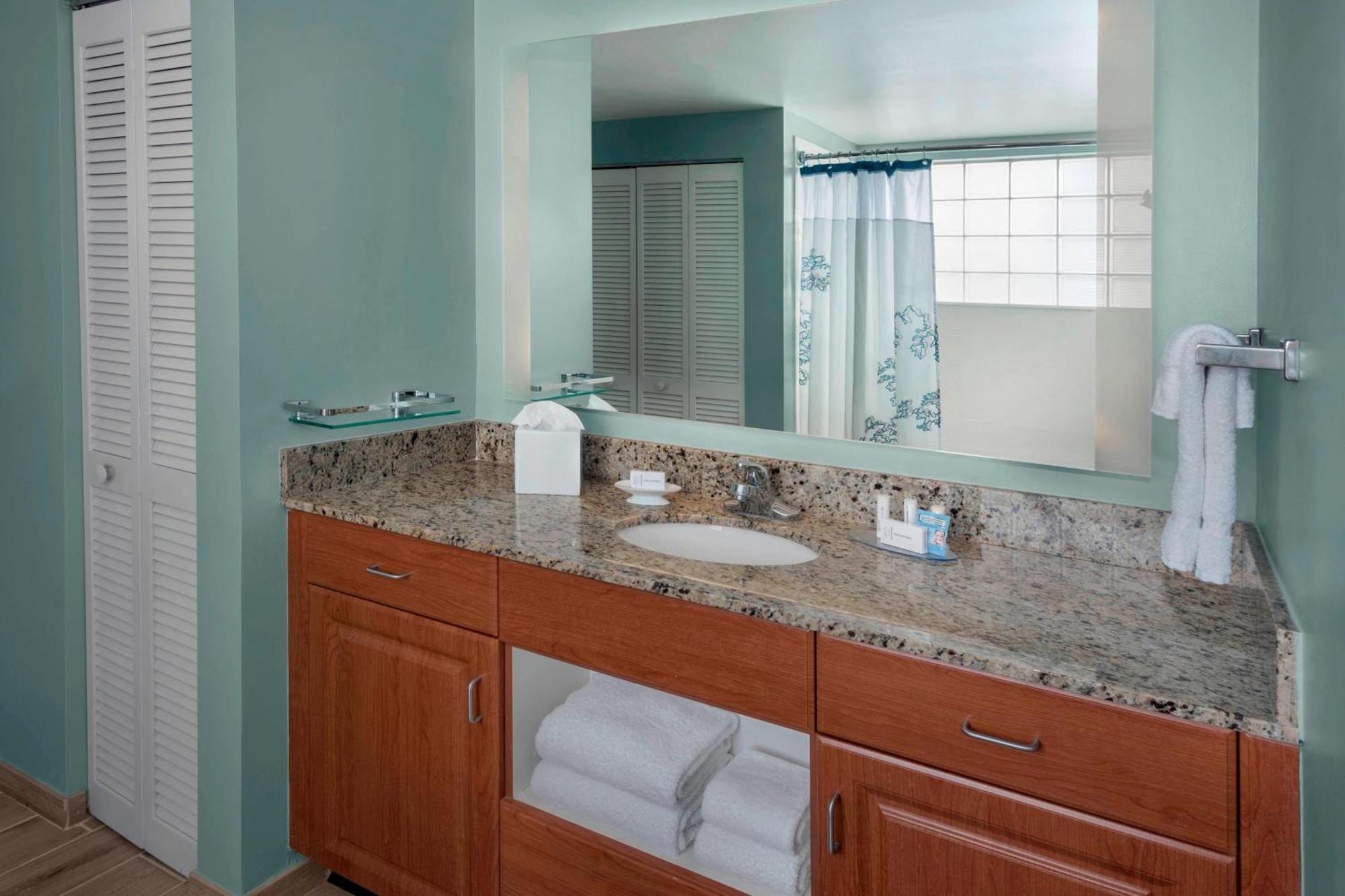 Hotel Lauderdale Pompano Beach/oceanfront Pompano Beach