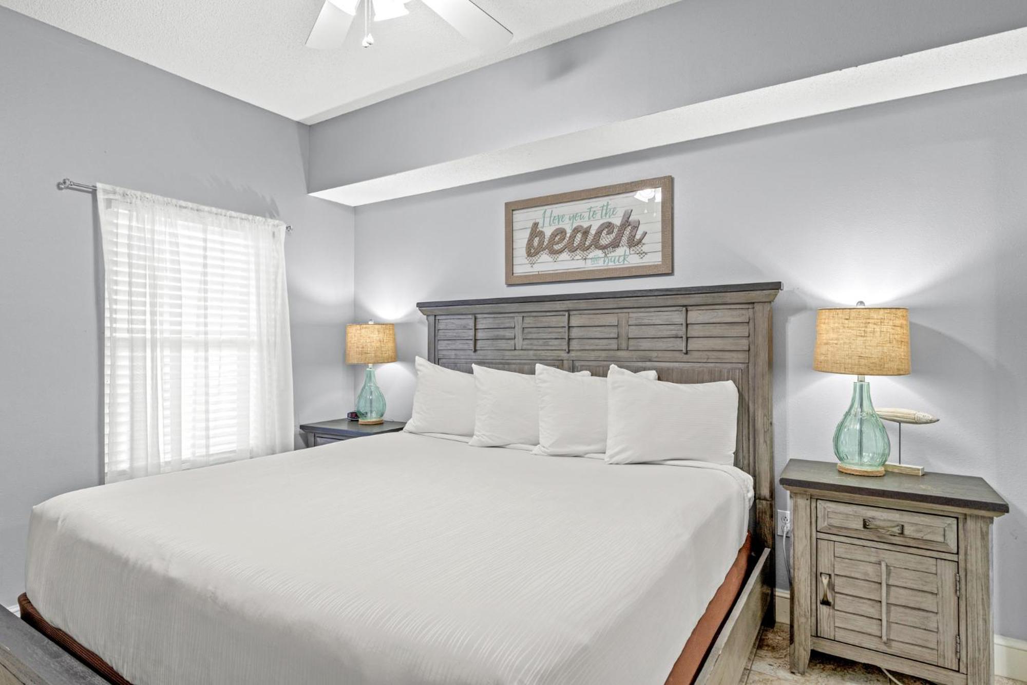Resort Official Majestic - Over 60 Units - Ocean Front, Panama Beach, Fl