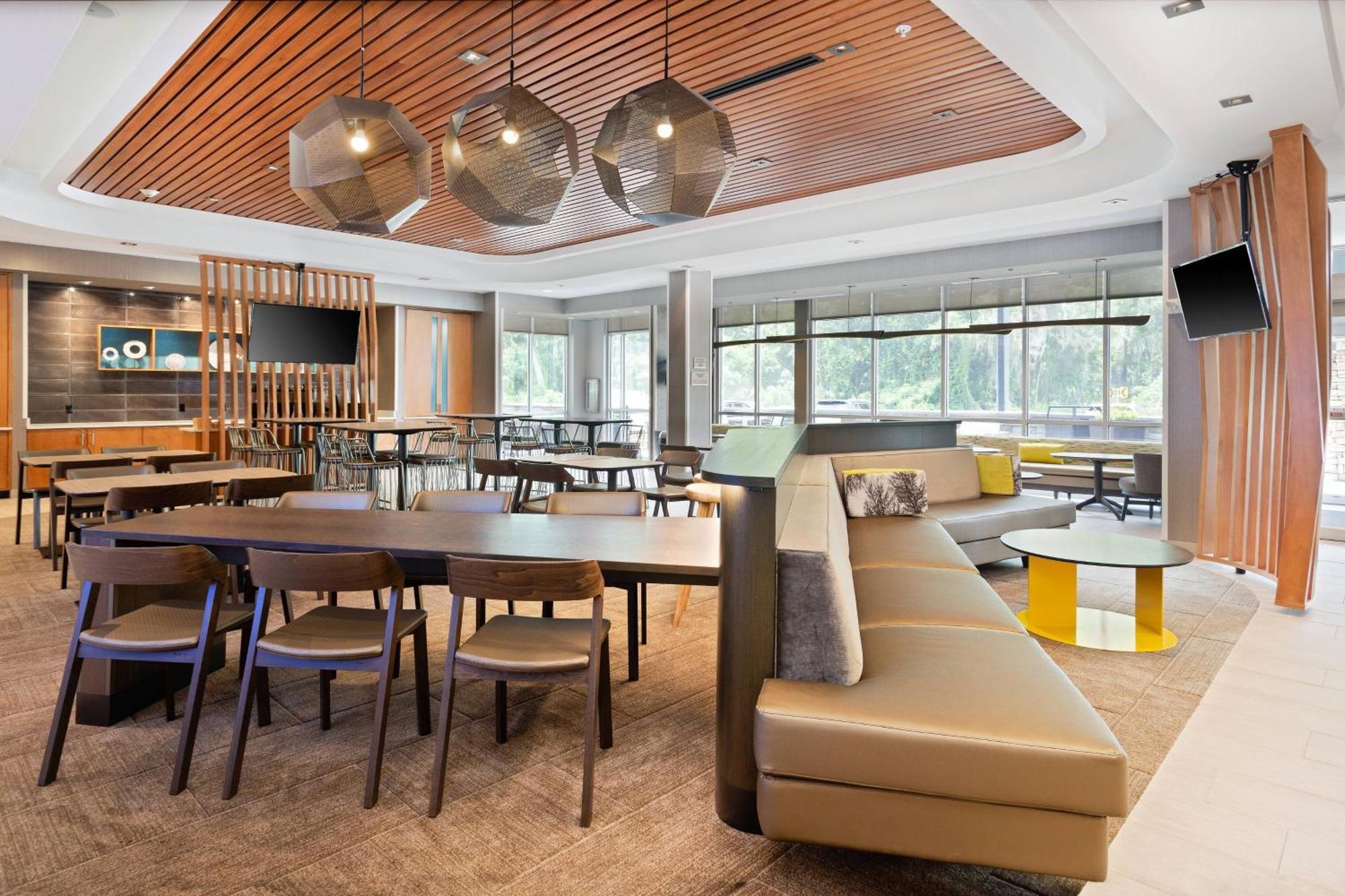 Springhill By Marriott 3*