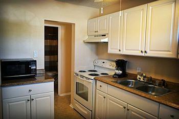 Schooner Aparthotel 2*