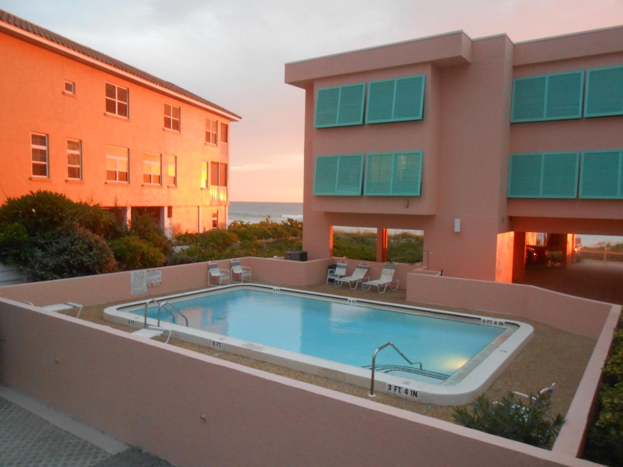 Coquina Club 110 *